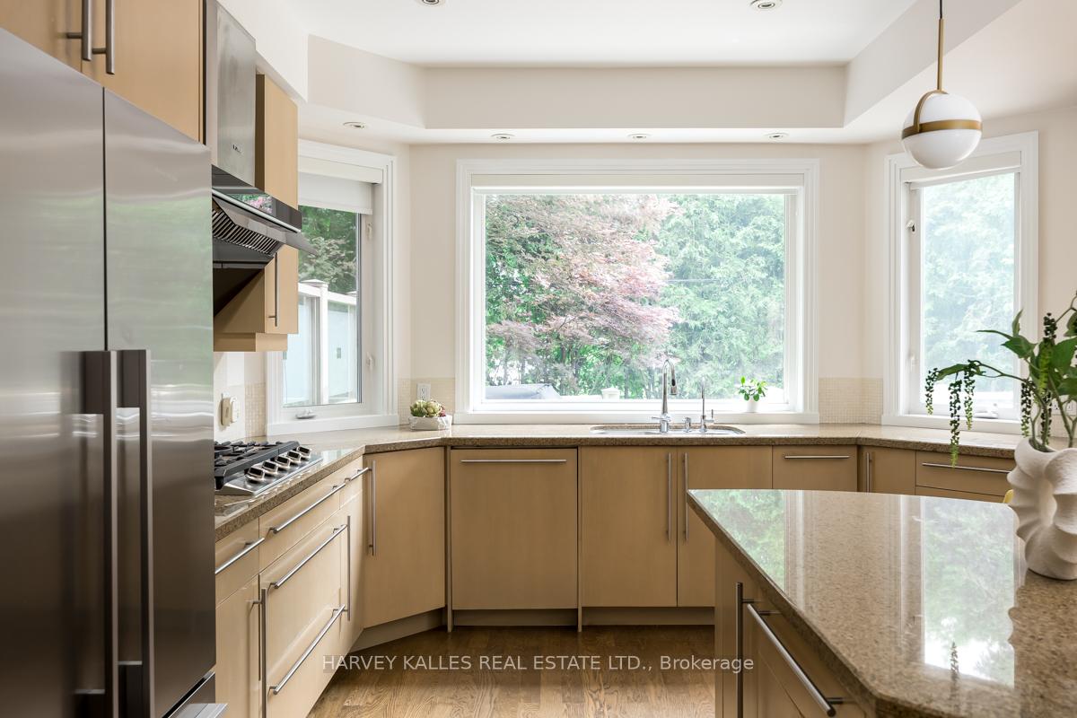 Photo 12 of 499 Melrose Avenue, Toronto, Bedford Park-Nortown — HOMEH
