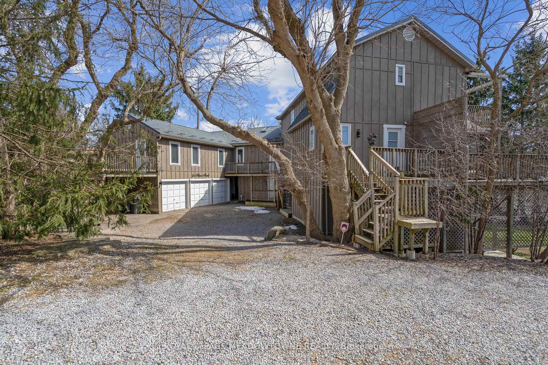 Photo 1 of 21 River Road, Brampton, Huttonville — HOMEH