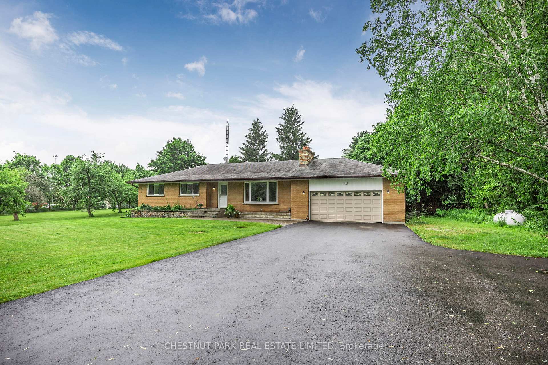 Photo 7 of 5102 Trafalgar Road N, Erin, Rural Erin — HOMEH
