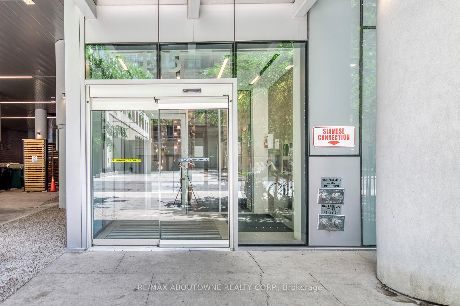 Photo 6 of Unit 1505, 195 Redpath Avenue, Toronto, Mount Pleasant West — HOMEH
