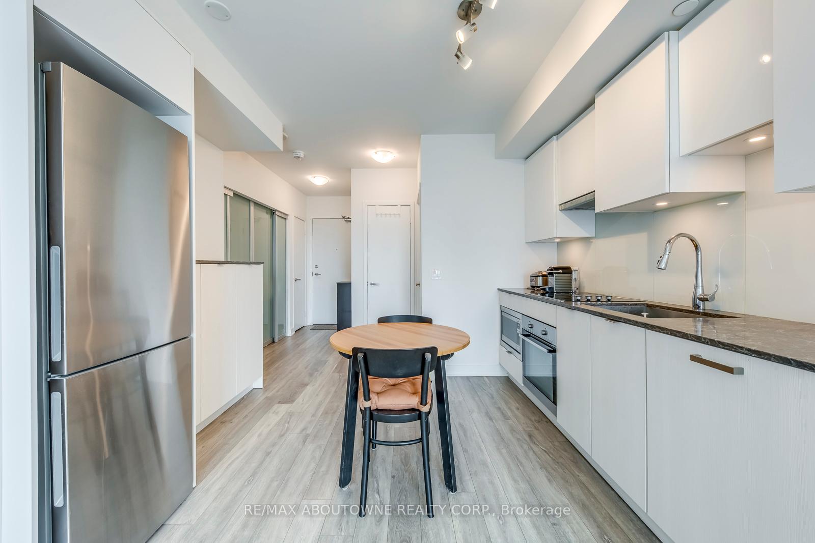 Photo 9 of Unit 1505, 195 Redpath Avenue, Toronto, Mount Pleasant West — HOMEH