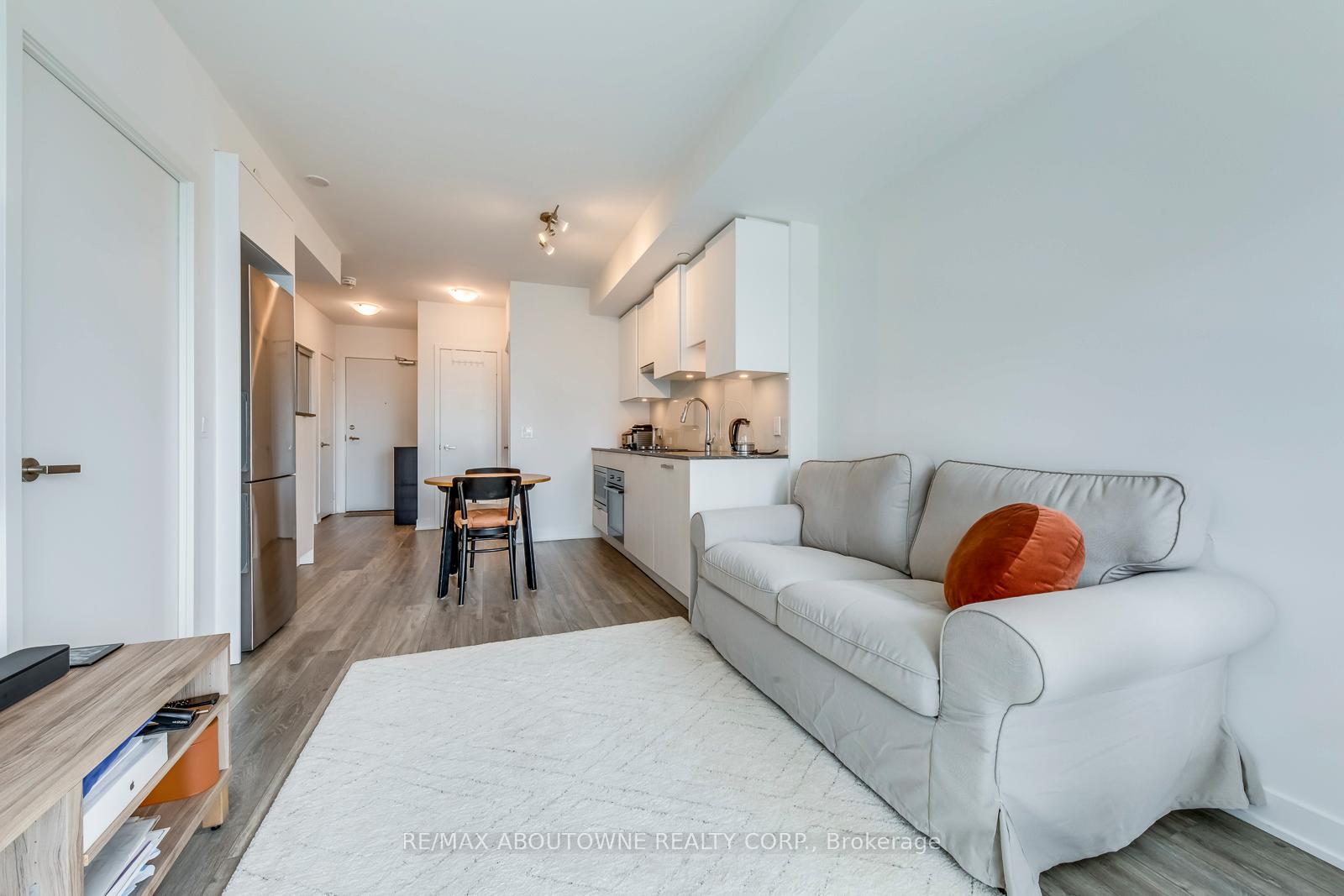 Photo 14 of Unit 1505, 195 Redpath Avenue, Toronto, Mount Pleasant West — HOMEH