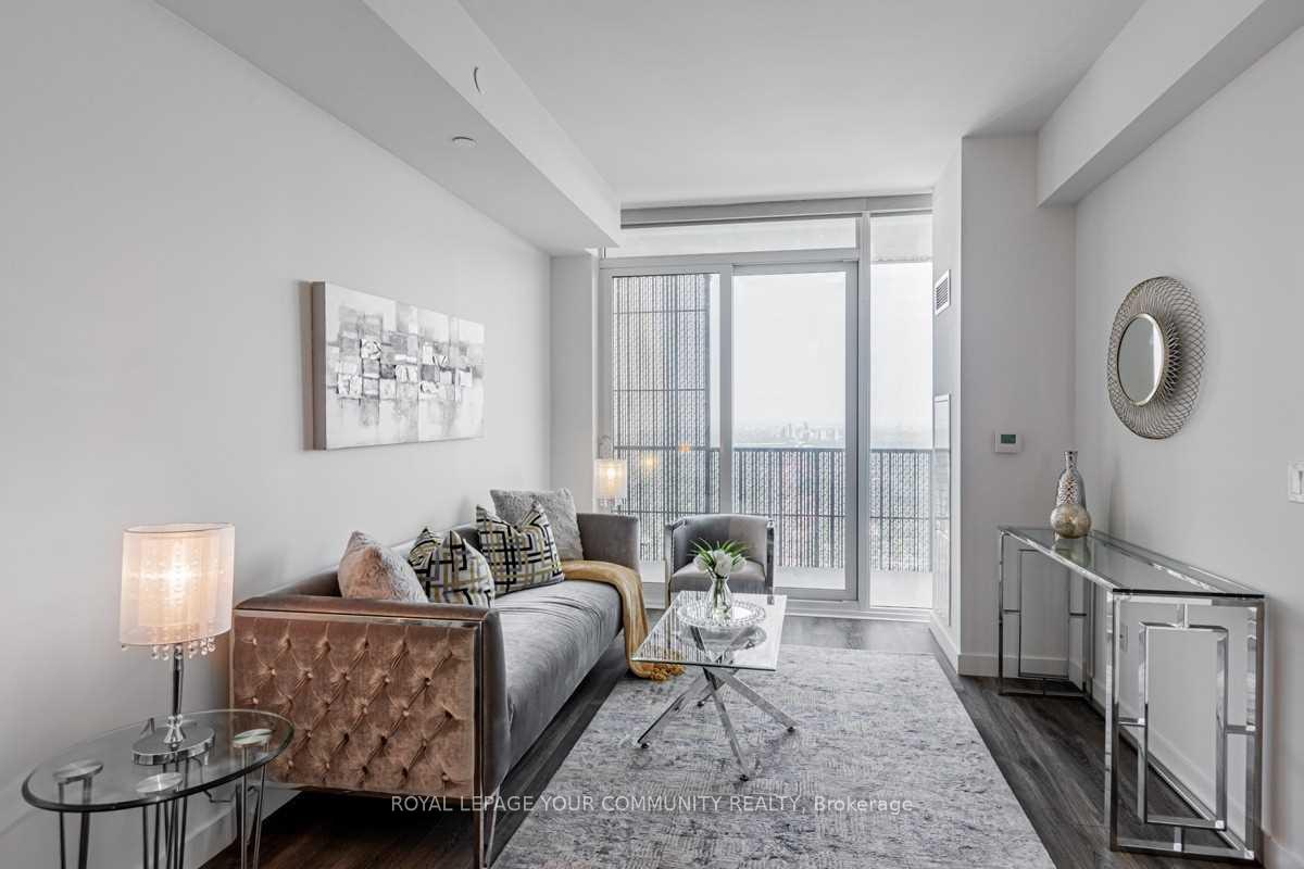 Photo 8 of Unit 5607, 8 Eglinton Avenue E, Toronto, Yonge-Eglinton — HOMEH