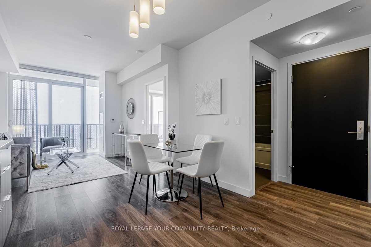 Photo 17 of Unit 5607, 8 Eglinton Avenue E, Toronto, Yonge-Eglinton — HOMEH