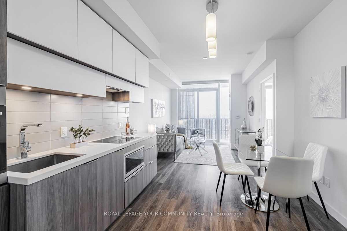 Photo 18 of Unit 5607, 8 Eglinton Avenue E, Toronto, Yonge-Eglinton — HOMEH