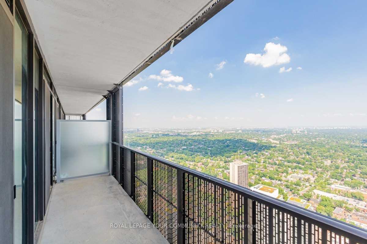 Photo 20 of Unit 5607, 8 Eglinton Avenue E, Toronto, Yonge-Eglinton — HOMEH