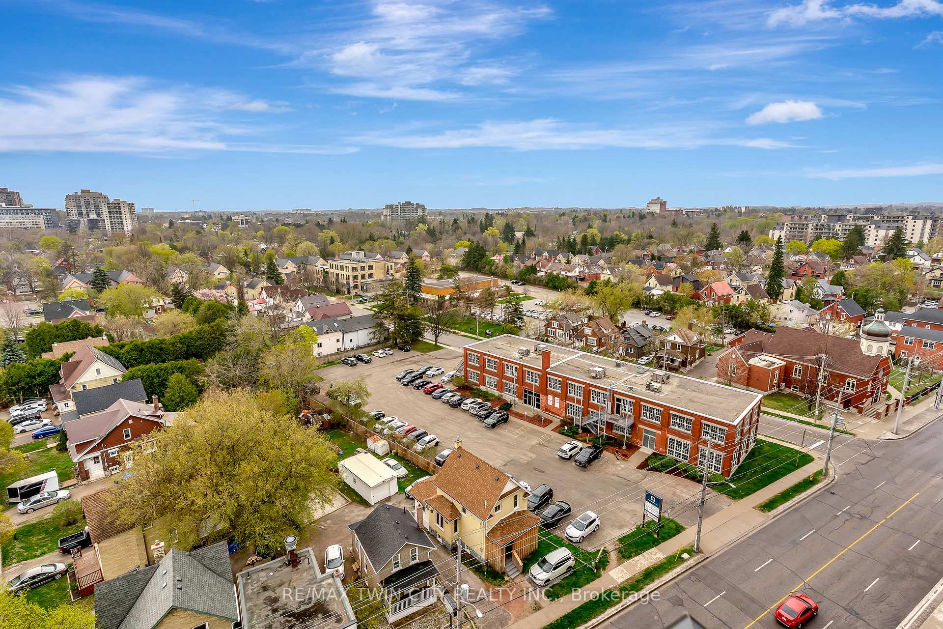 Photo 22 of Unit 1008, 100 Garment Street, Kitchener — HOMEH