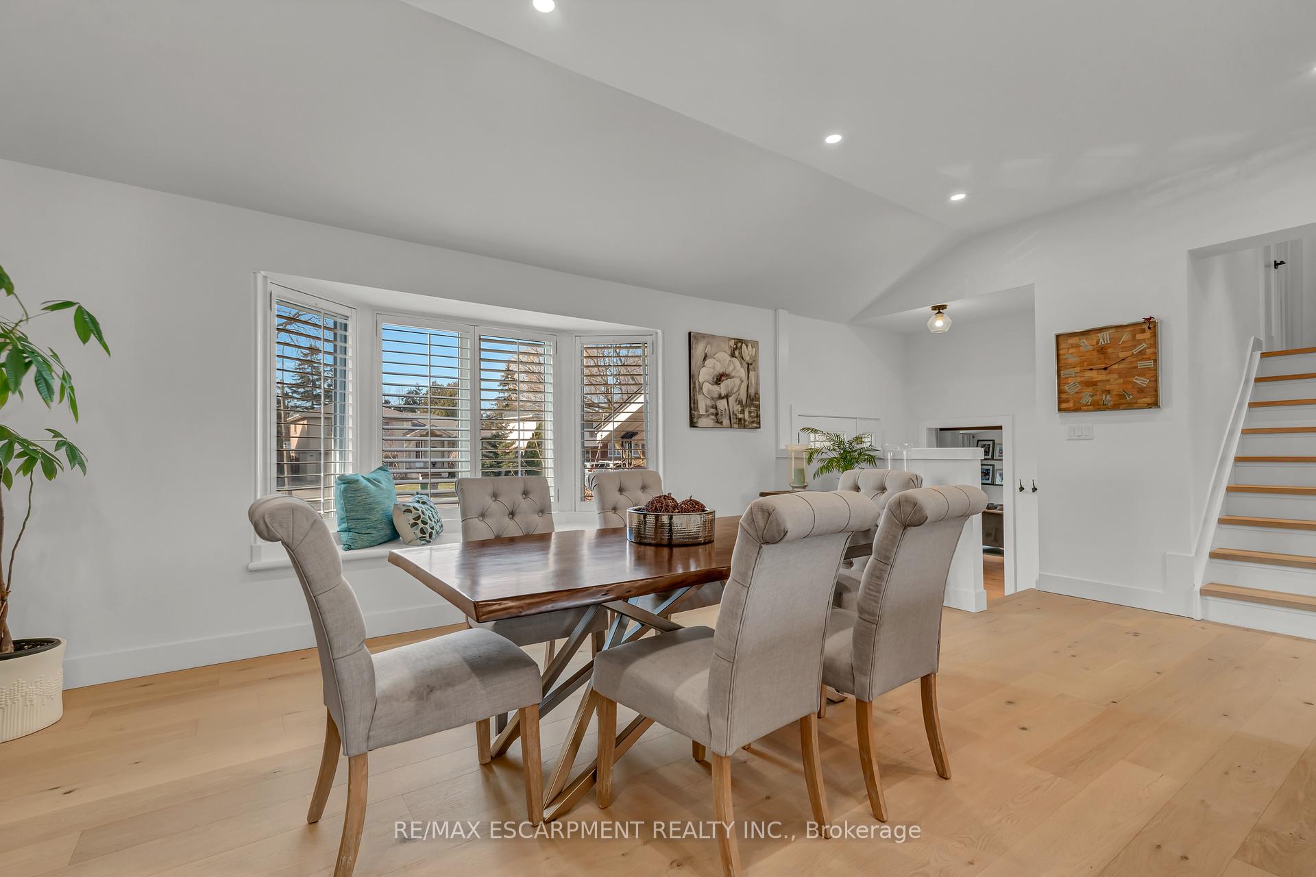 Photo 12 of 192 Delmar Drive, Hamilton, Buchanan — HOMEH