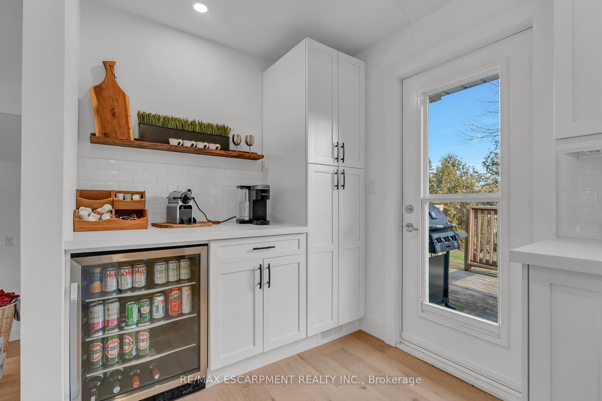 Photo 14 of 192 Delmar Drive, Hamilton, Buchanan — HOMEH