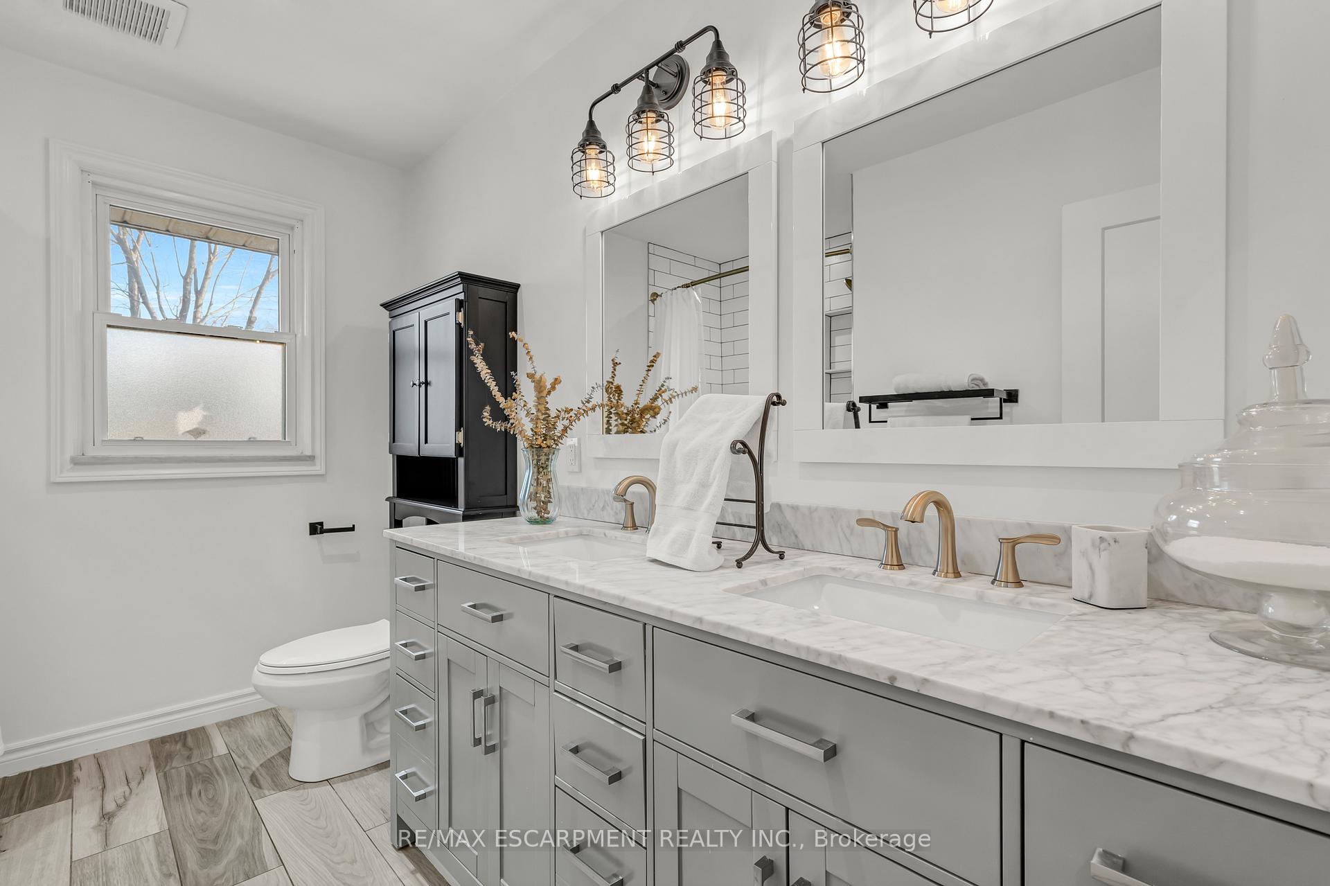 Photo 20 of 192 Delmar Drive, Hamilton, Buchanan — HOMEH