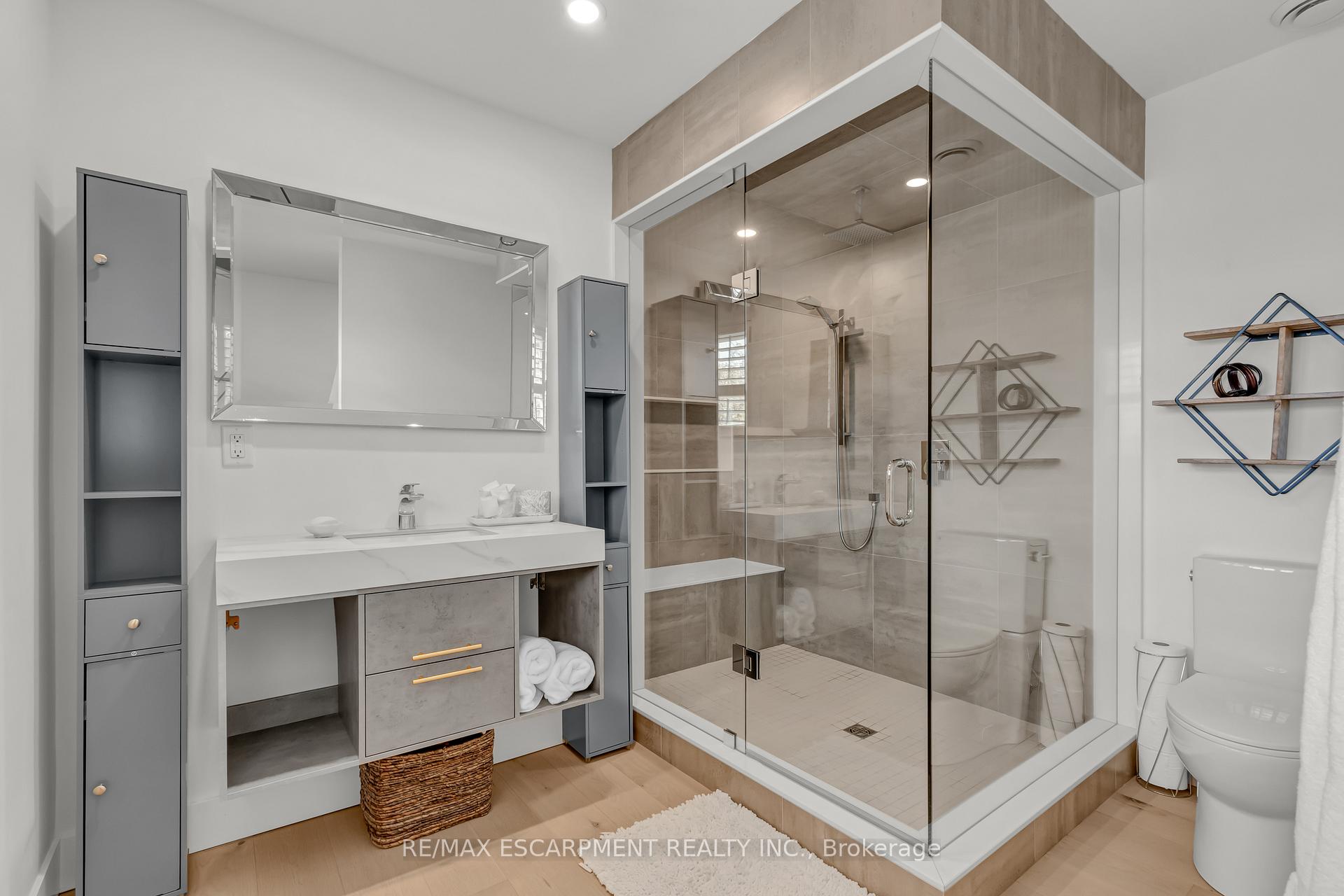 Photo 23 of 192 Delmar Drive, Hamilton, Buchanan — HOMEH