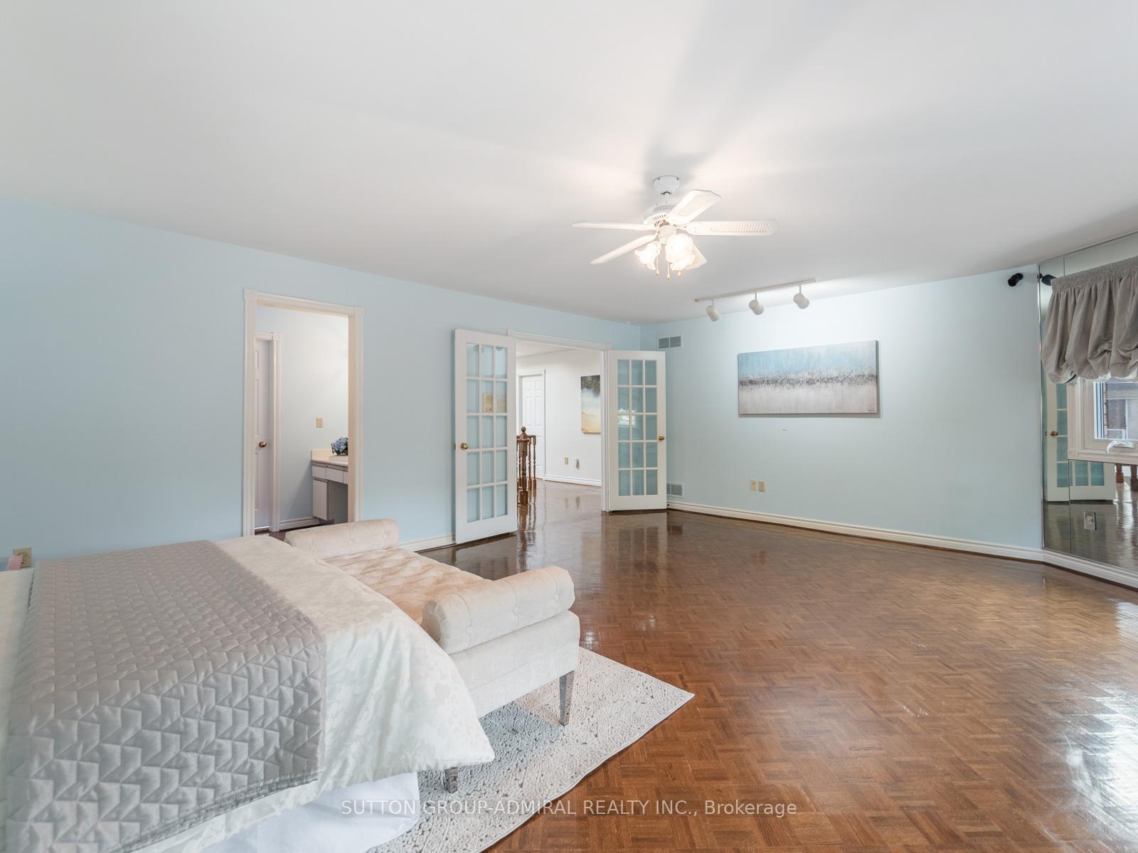 Photo 33 of 582 Spring Gate Boulevard, Vaughan, Crestwood-Springfarm-Yorkhill — HOMEH