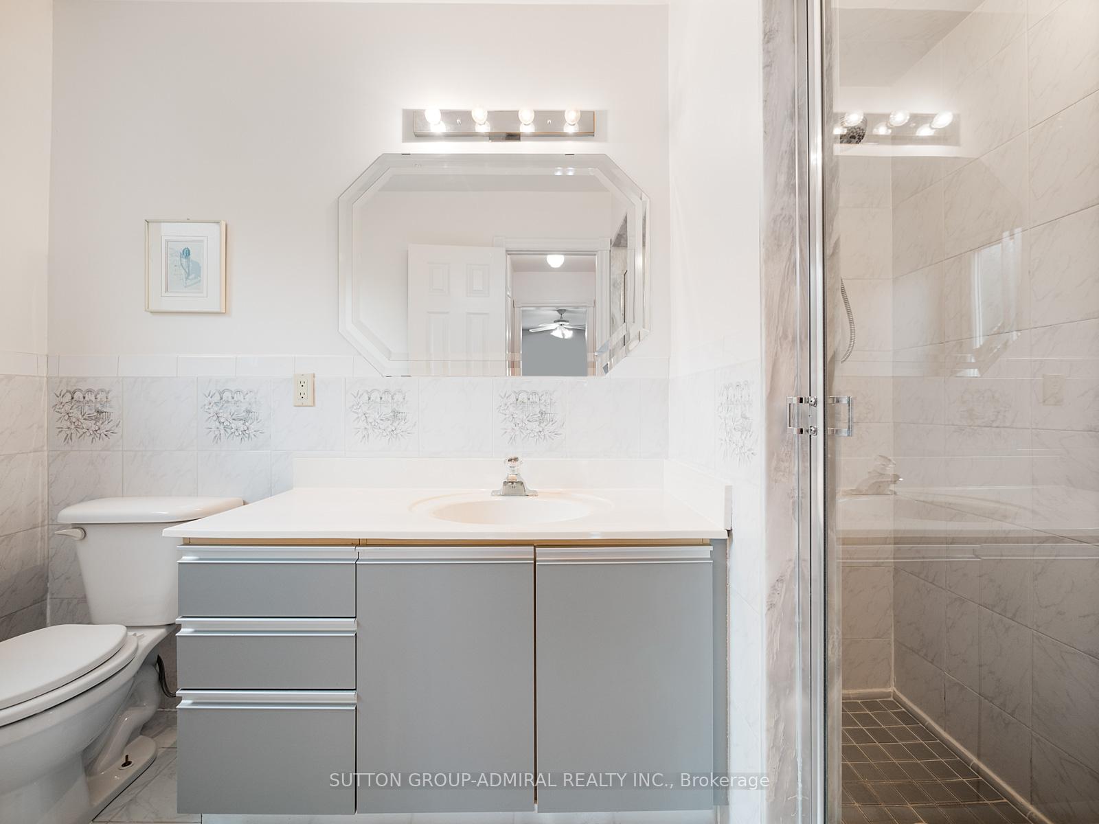 Photo 15 of 582 Spring Gate Boulevard, Vaughan, Crestwood-Springfarm-Yorkhill — HOMEH