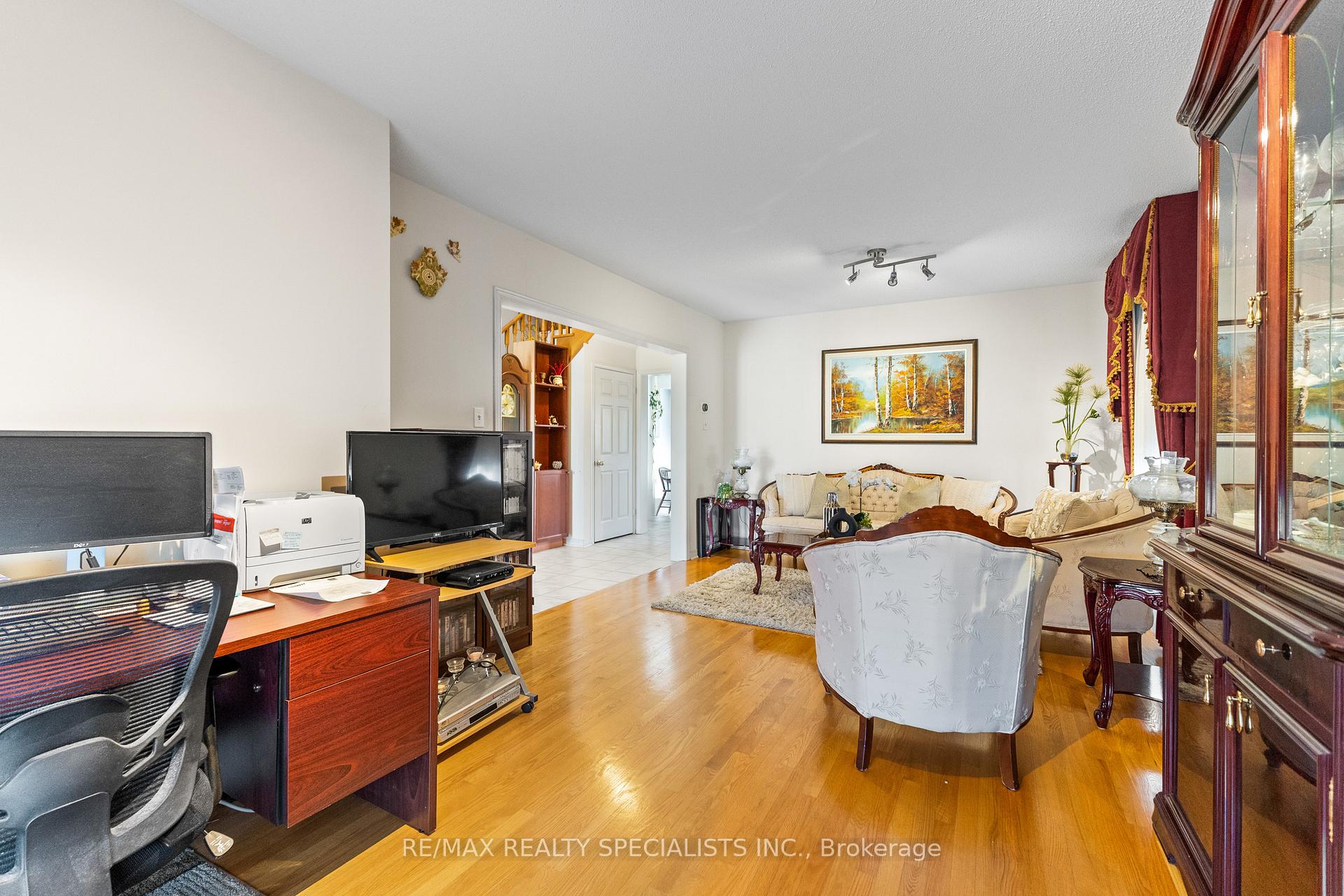 Photo 39 of 77 Loons Call Crescent, Brampton, Sandringham-Wellington — HOMEH