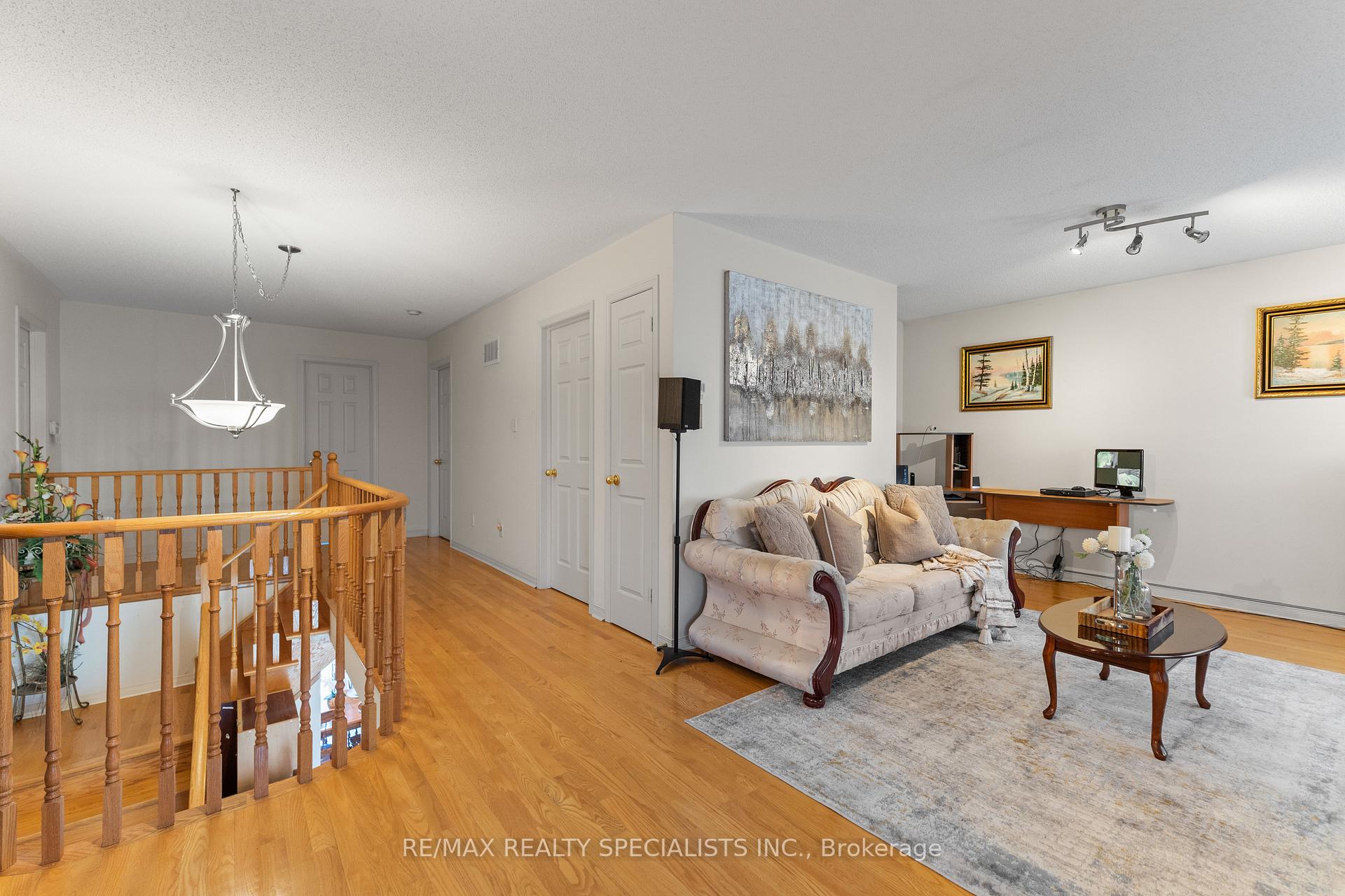 Photo 16 of 77 Loons Call Crescent, Brampton, Sandringham-Wellington — HOMEH
