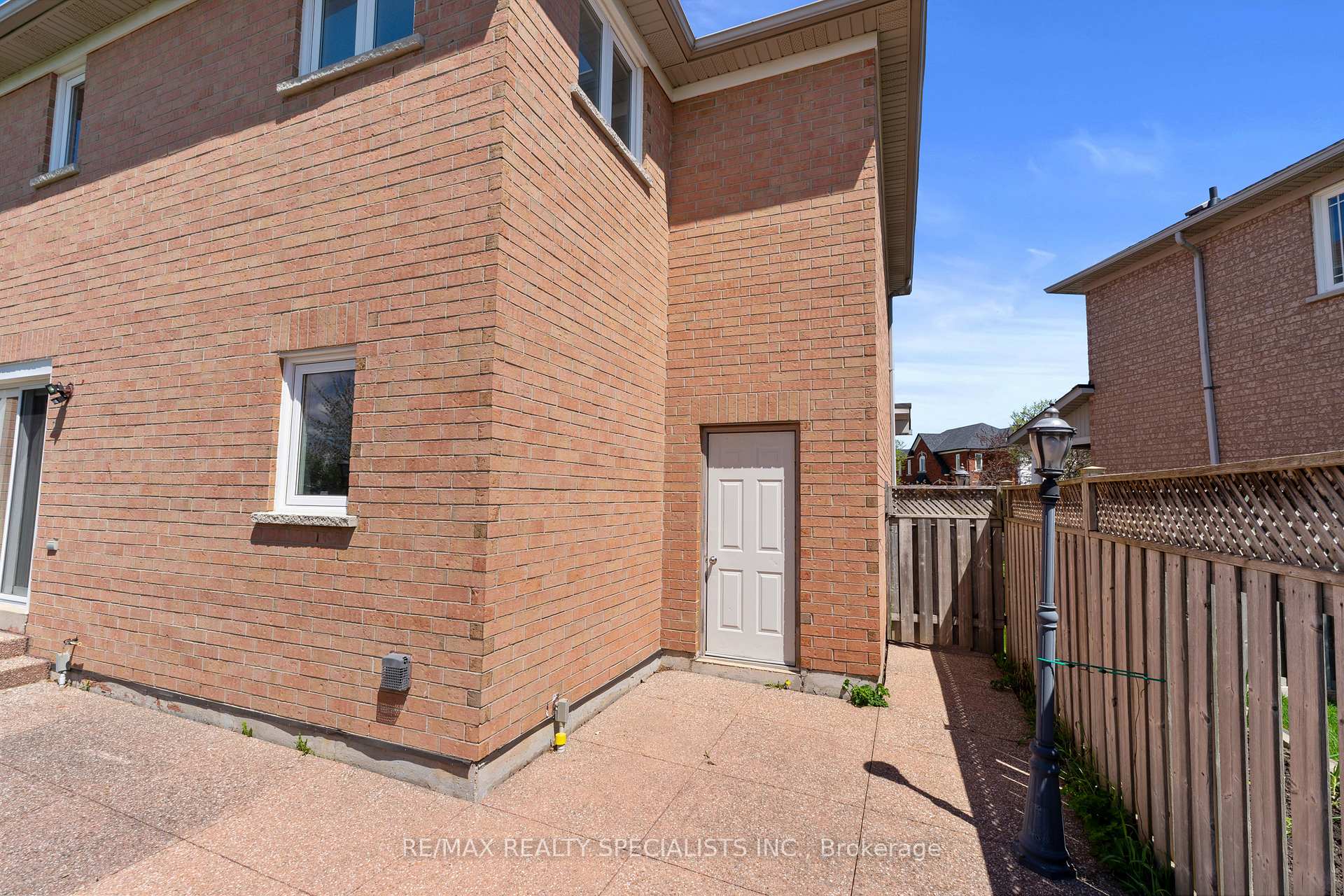 Photo 33 of 77 Loons Call Crescent, Brampton, Sandringham-Wellington — HOMEH