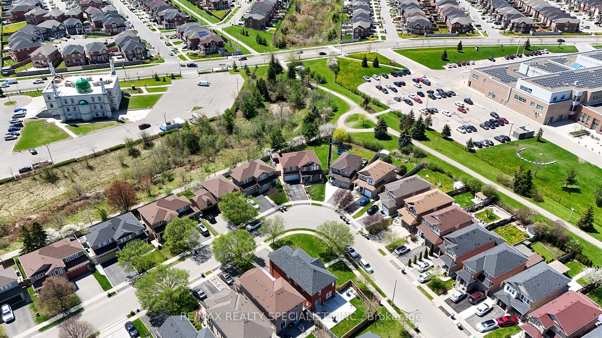 Photo 48 of 77 Loons Call Crescent, Brampton, Sandringham-Wellington — HOMEH