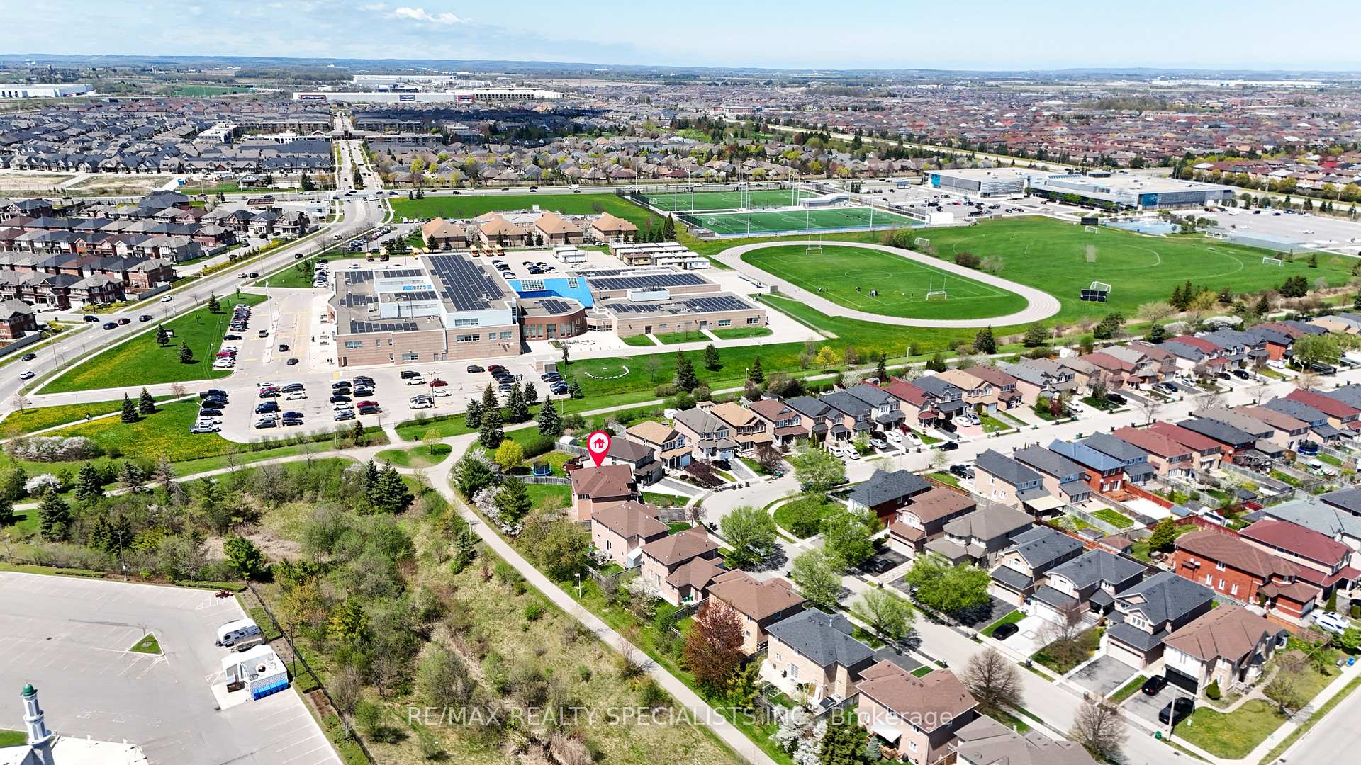 Photo 31 of 77 Loons Call Crescent, Brampton, Sandringham-Wellington — HOMEH