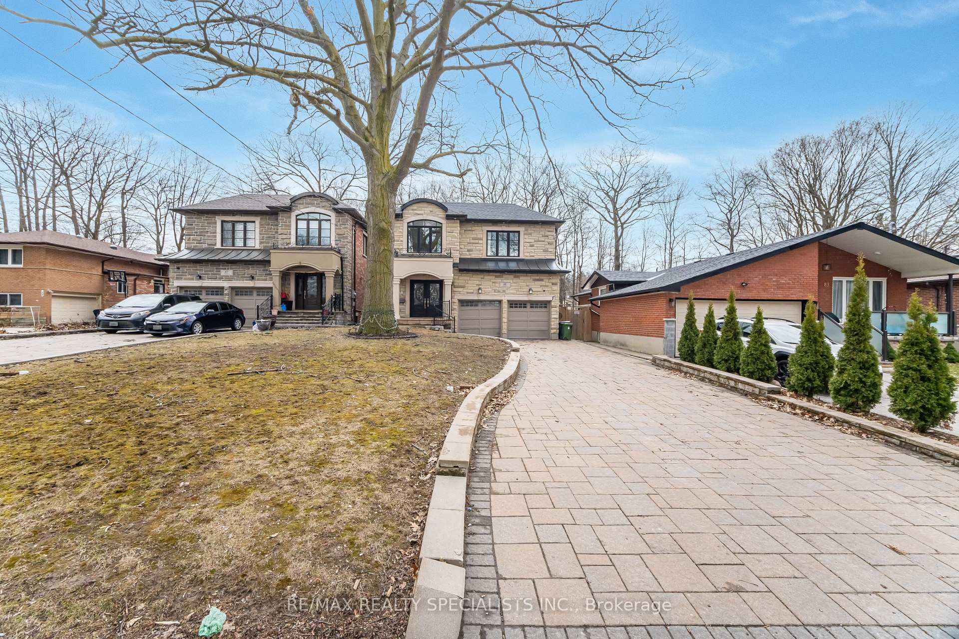 Front of 85 Oakridge Drive