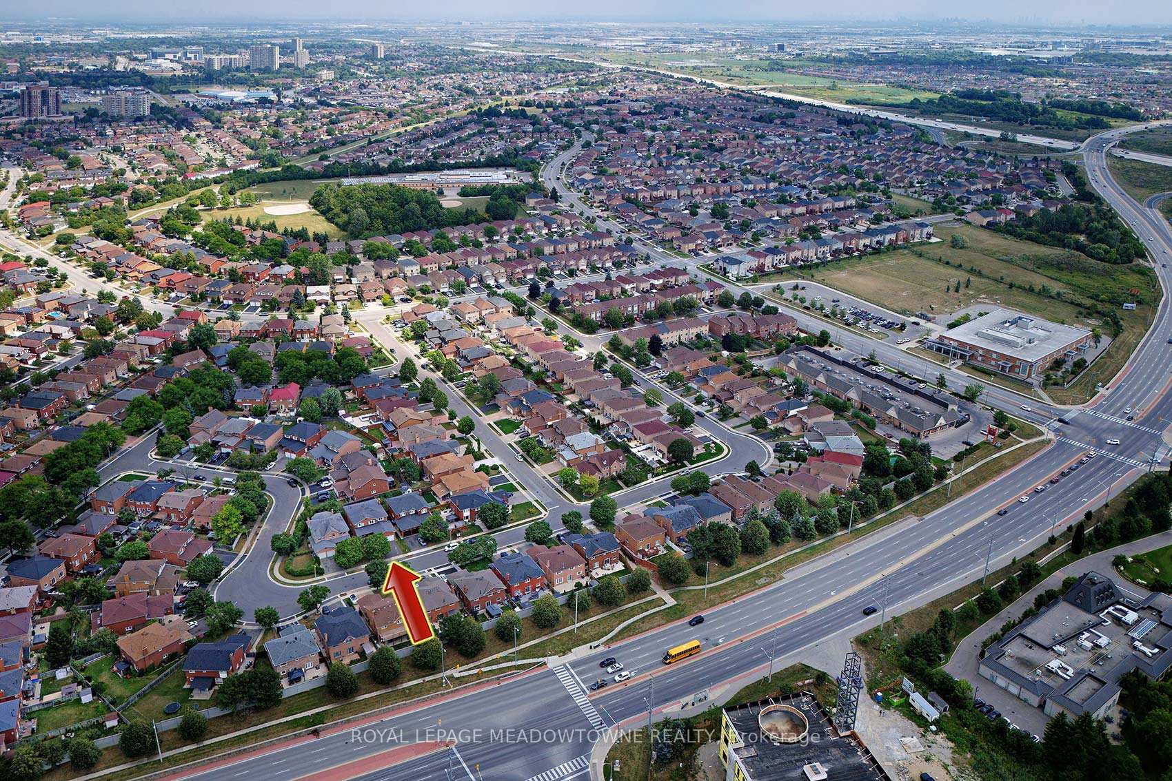 Photo 9 of 18 Blue Bonnet Drive, Brampton, Fletcher's Creek South — HOMEH