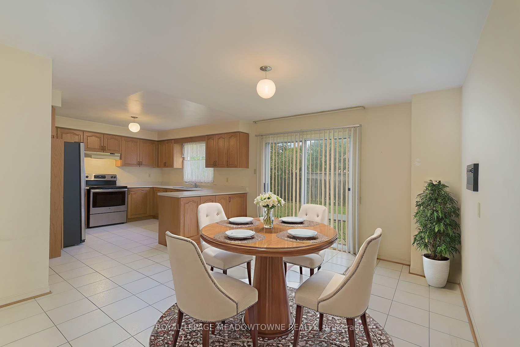 Photo 16 of 18 Blue Bonnet Drive, Brampton, Fletcher's Creek South — HOMEH
