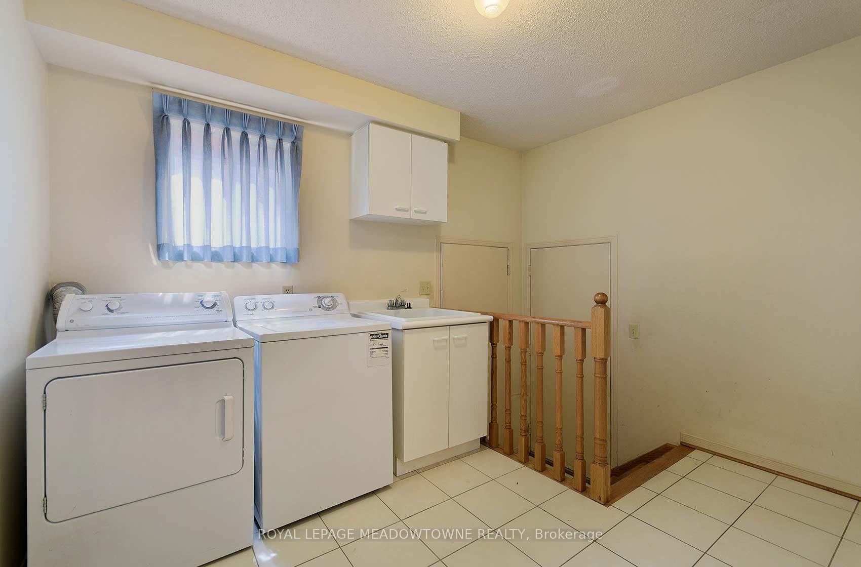 Photo 13 of 18 Blue Bonnet Drive, Brampton, Fletcher's Creek South — HOMEH