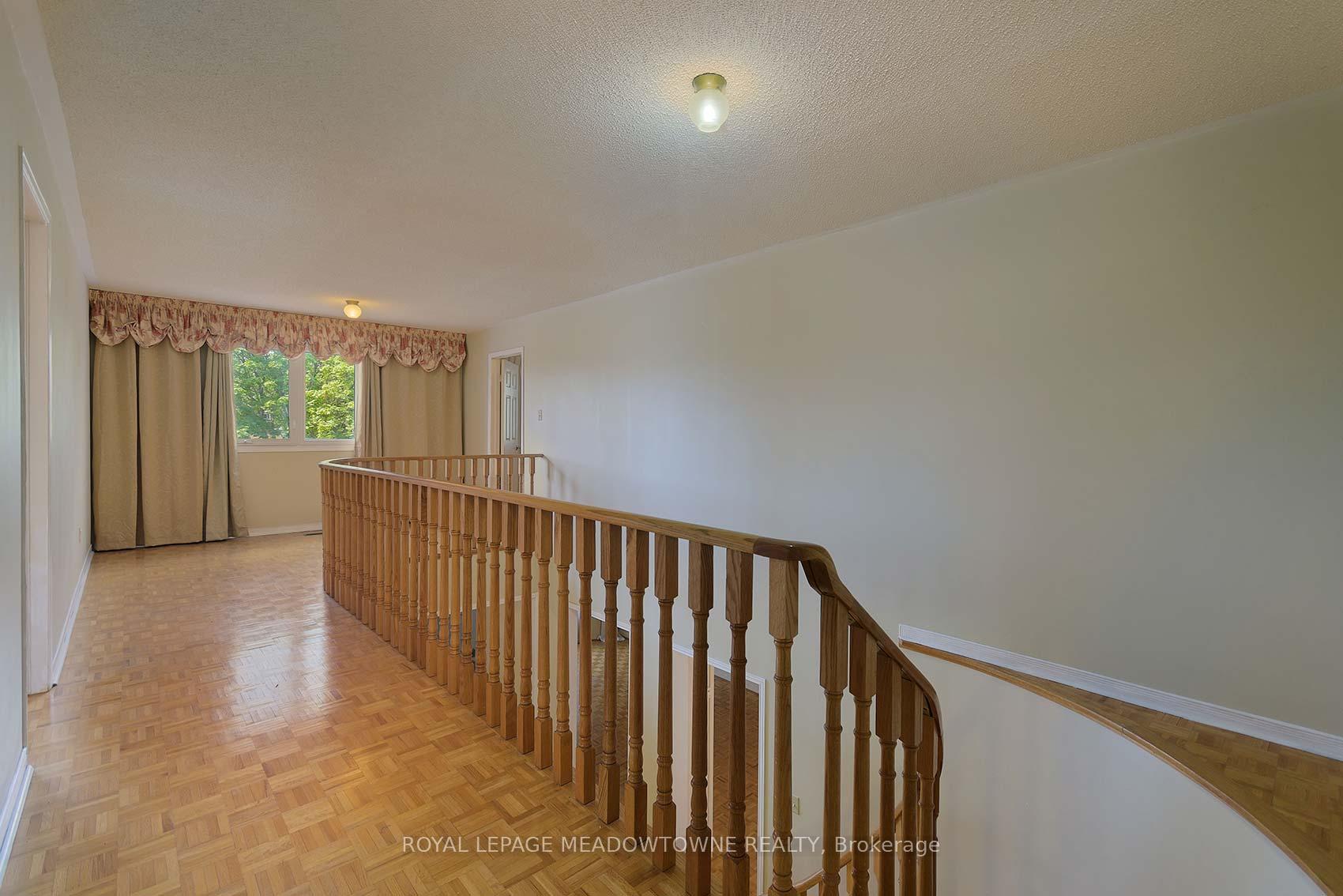 Photo 32 of 18 Blue Bonnet Drive, Brampton, Fletcher's Creek South — HOMEH