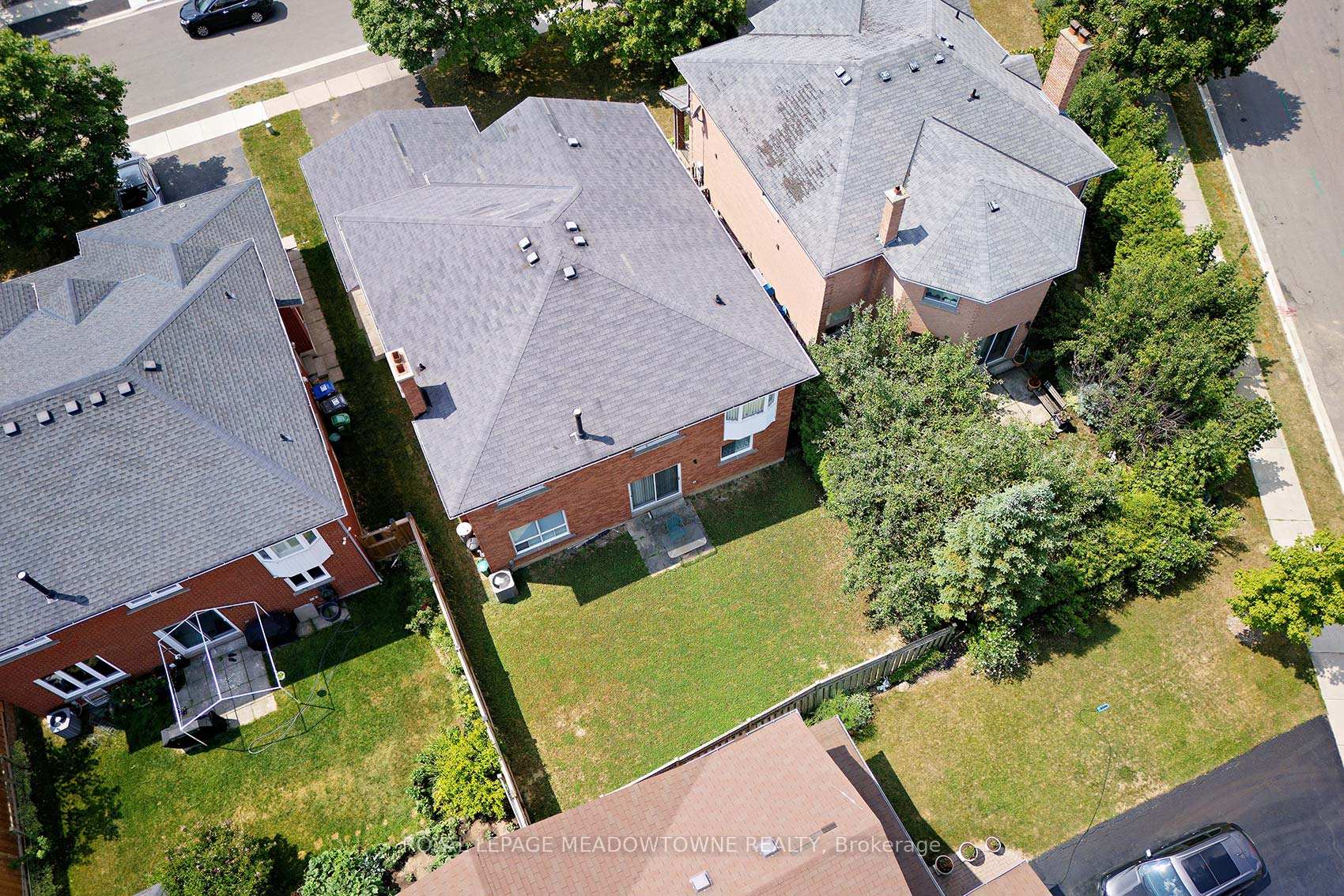 Photo 47 of 18 Blue Bonnet Drive, Brampton, Fletcher's Creek South — HOMEH