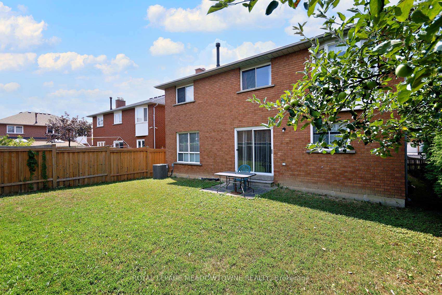Photo 41 of 18 Blue Bonnet Drive, Brampton, Fletcher's Creek South — HOMEH