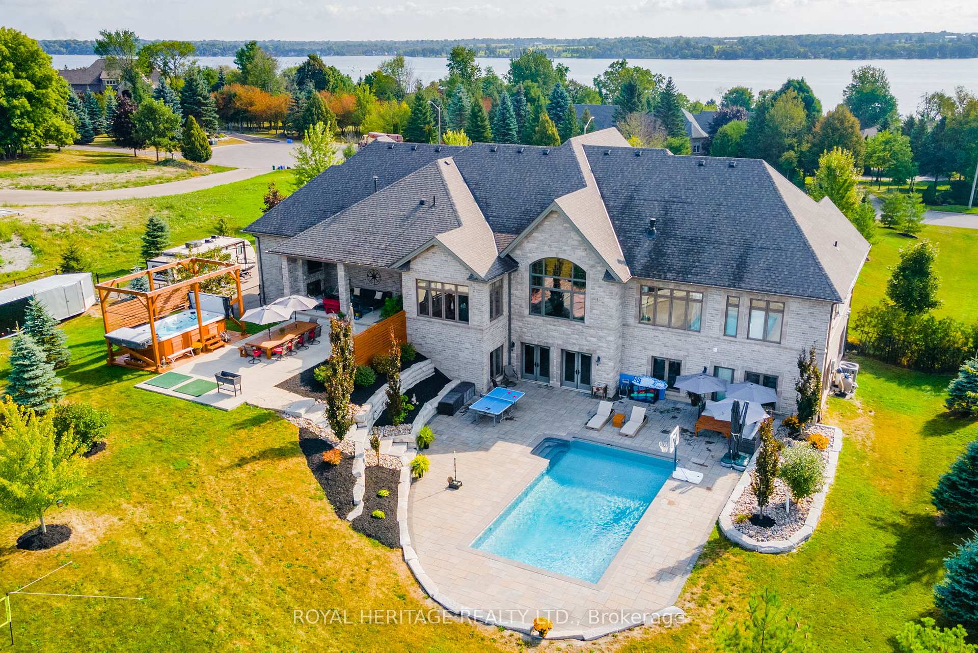 Photo 9 of 111 Cawkers Cove Road, Scugog, Port Perry — HOMEH