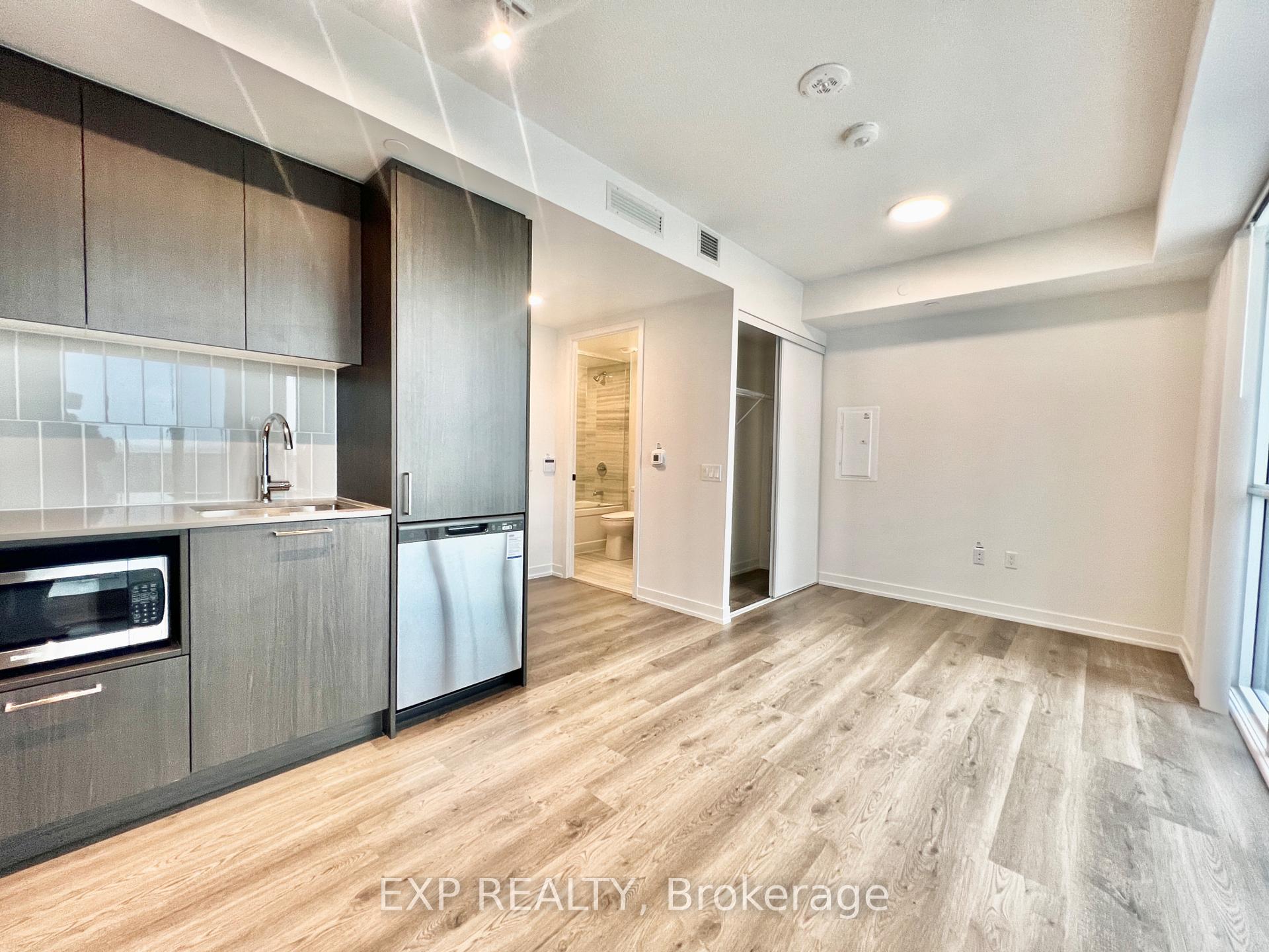 Photo 9 of Unit 2712, 195 Commerce Street, Vaughan, Vaughan Corporate Centre — HOMEH