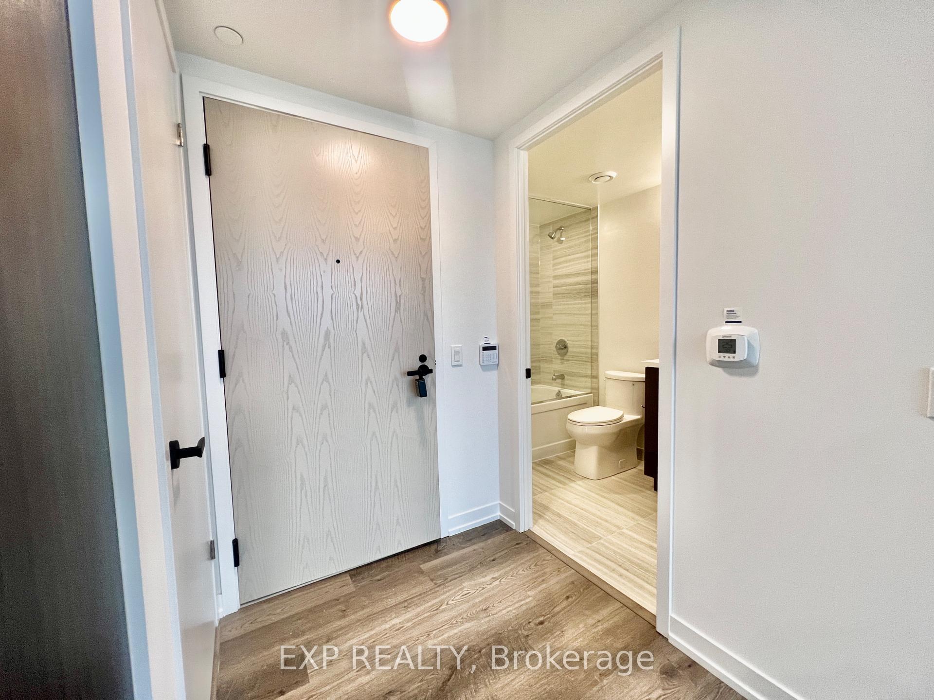 Photo 4 of Unit 2712, 195 Commerce Street, Vaughan, Vaughan Corporate Centre — HOMEH