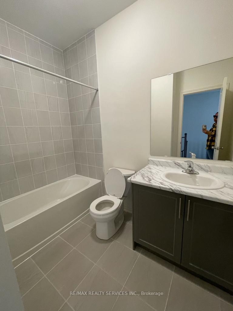 Photo 2 of Unit upper, 142 Adventura Road, Brampton, Northwest Brampton — HOMEH