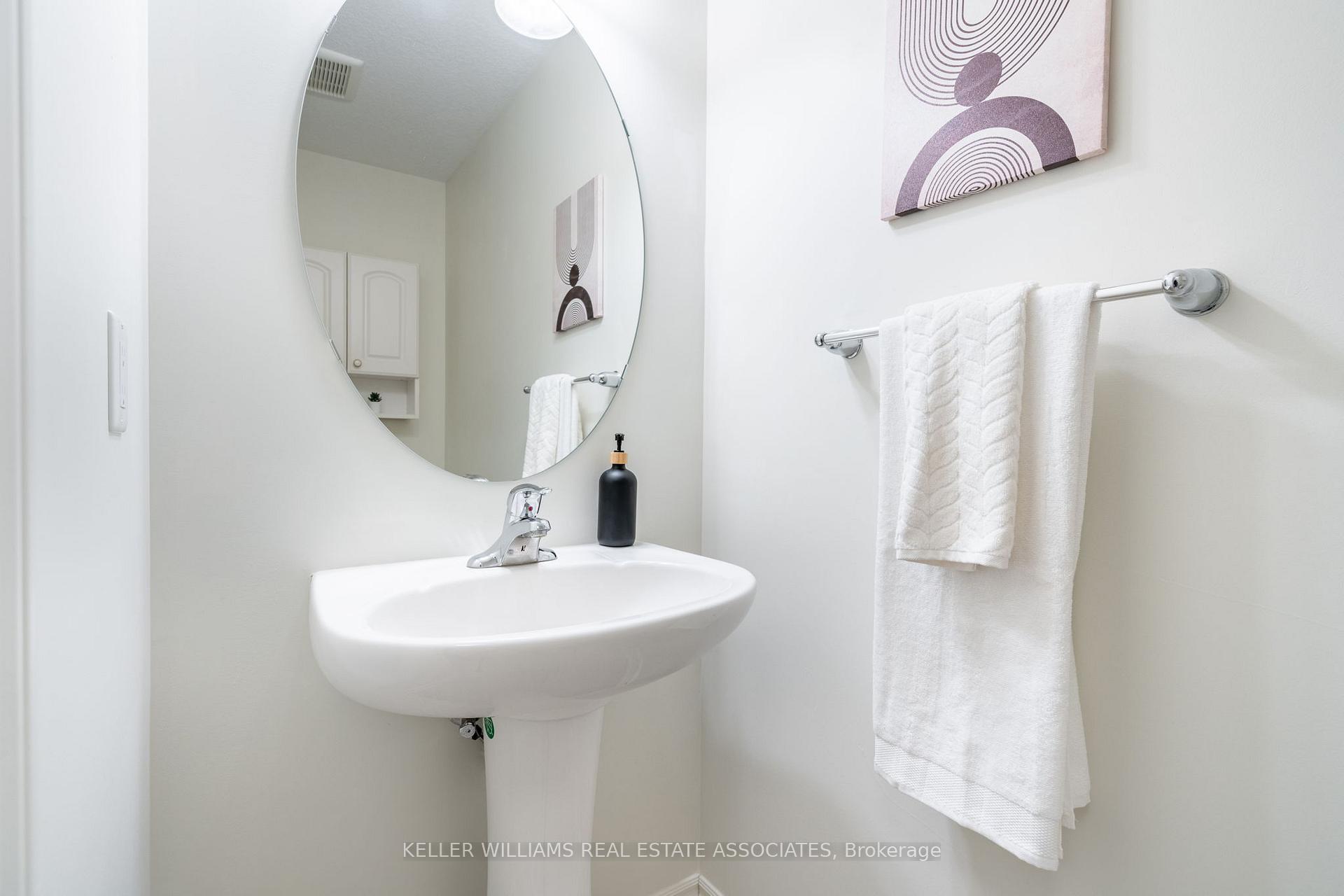 Photo 2 of Unit 7, 10 Vaughan Street, Guelph, Clairfields/Hanlon Business Park — HOMEH