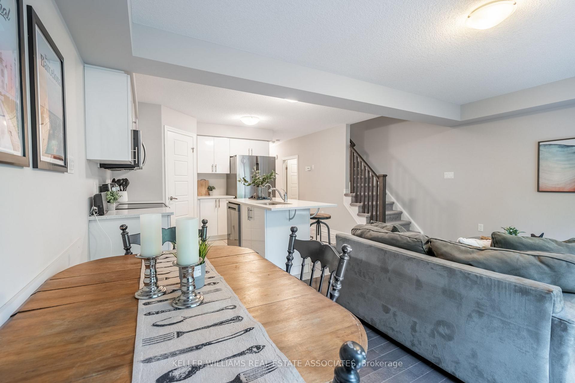 Photo 9 of Unit 7, 10 Vaughan Street, Guelph, Clairfields/Hanlon Business Park — HOMEH