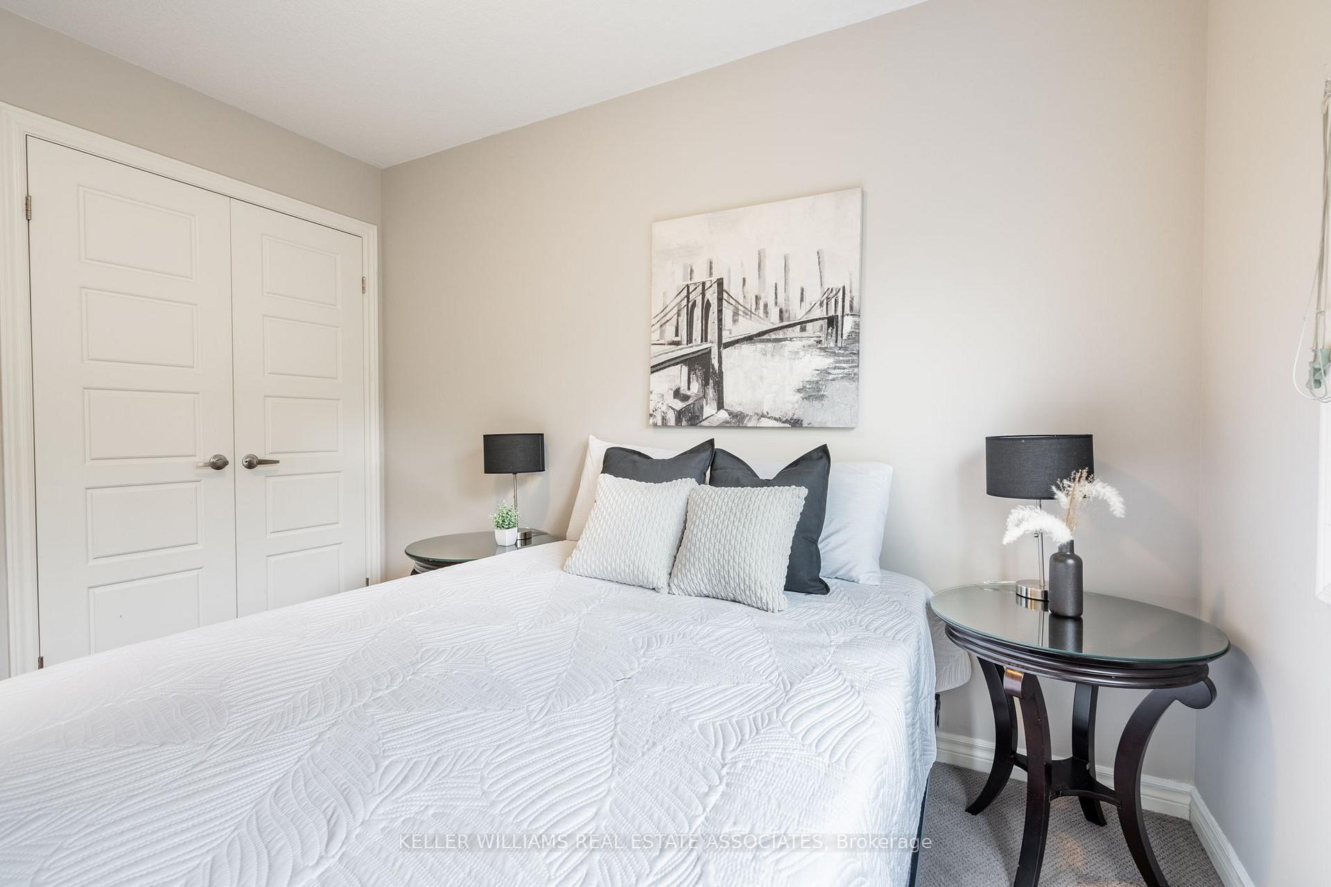 Photo 16 of Unit 7, 10 Vaughan Street, Guelph, Clairfields/Hanlon Business Park — HOMEH