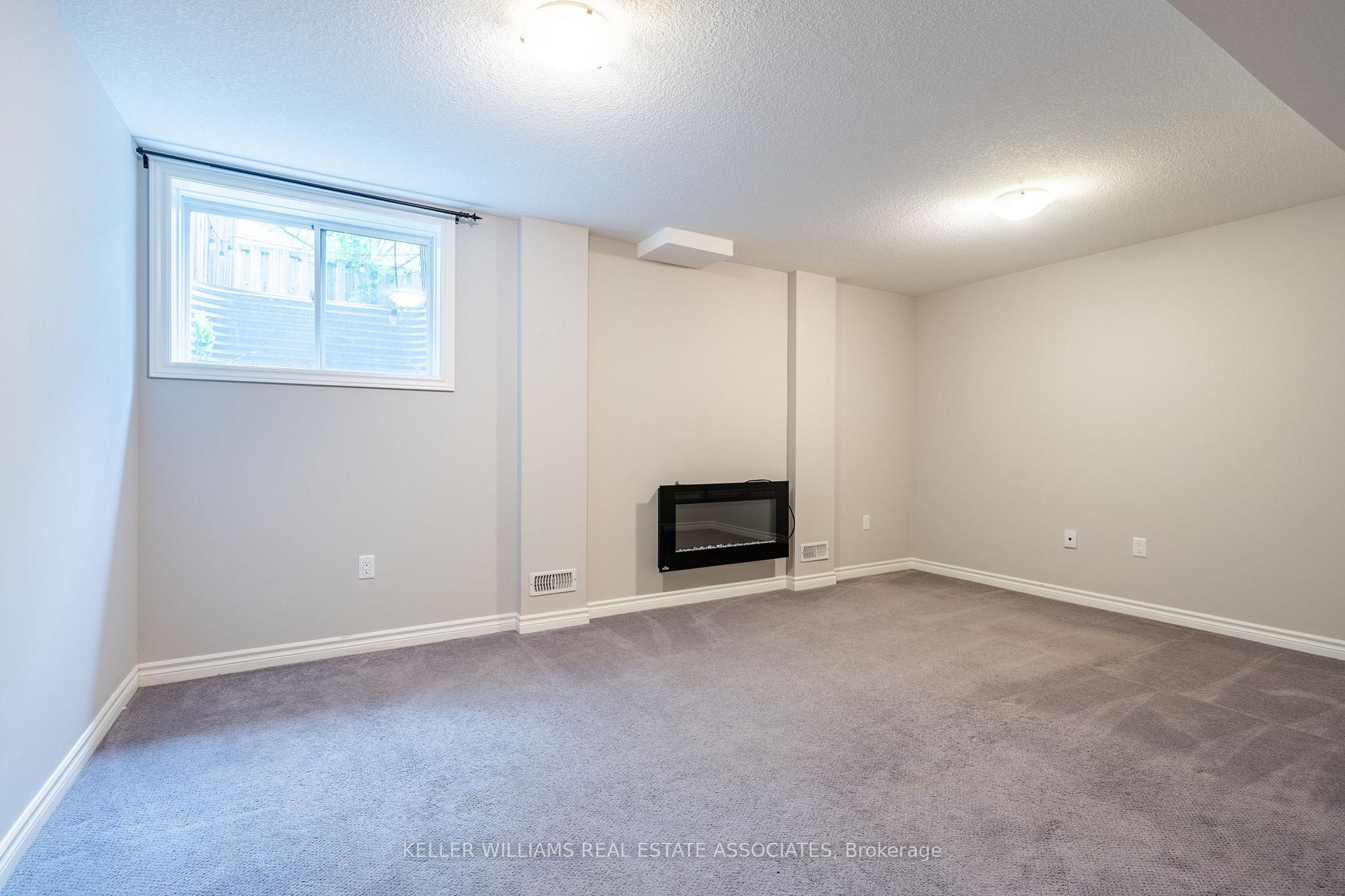 Photo 29 of Unit 7, 10 Vaughan Street, Guelph, Clairfields/Hanlon Business Park — HOMEH