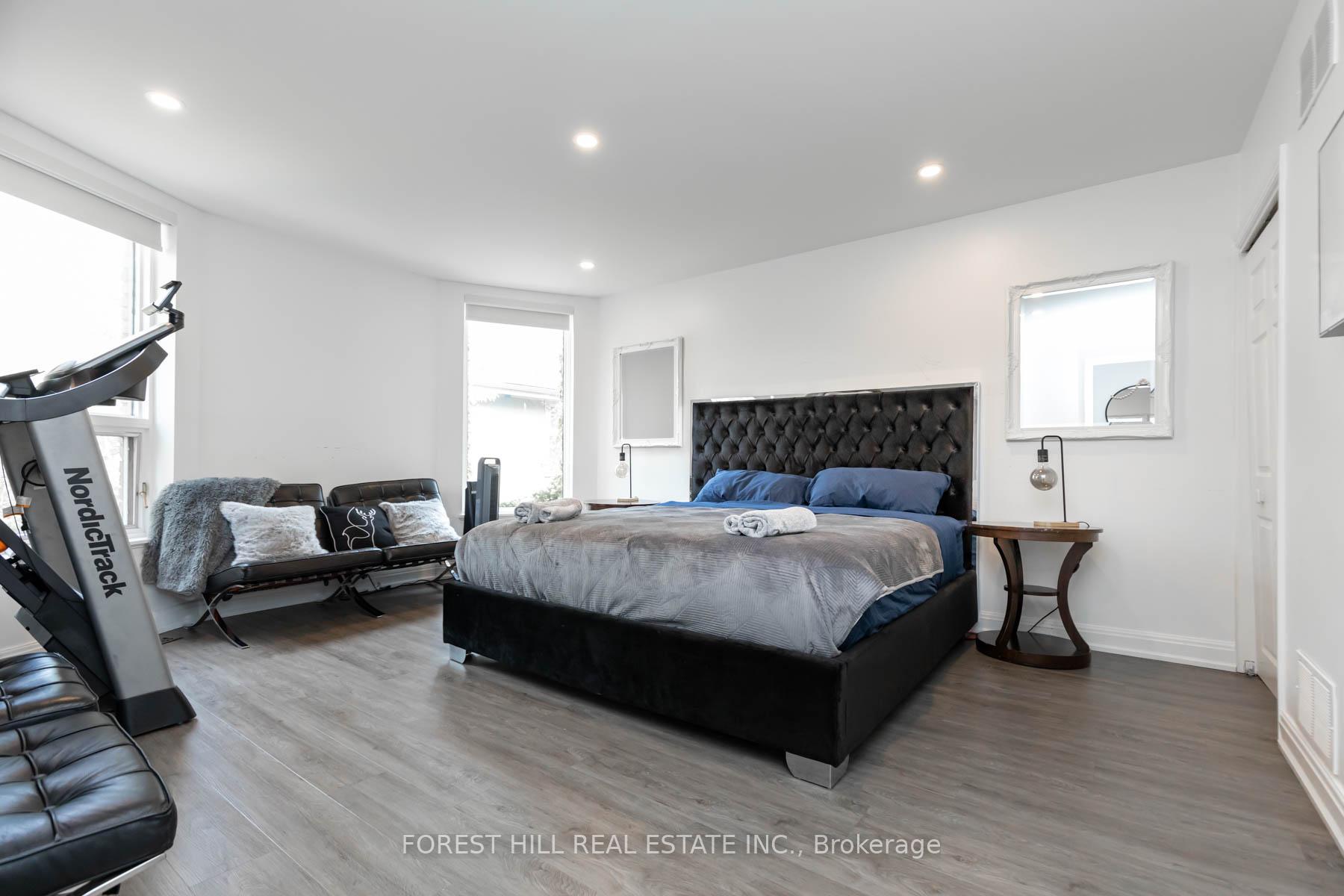 Photo 12 of 300 Seaton Street N, Toronto, Moss Park — HOMEH