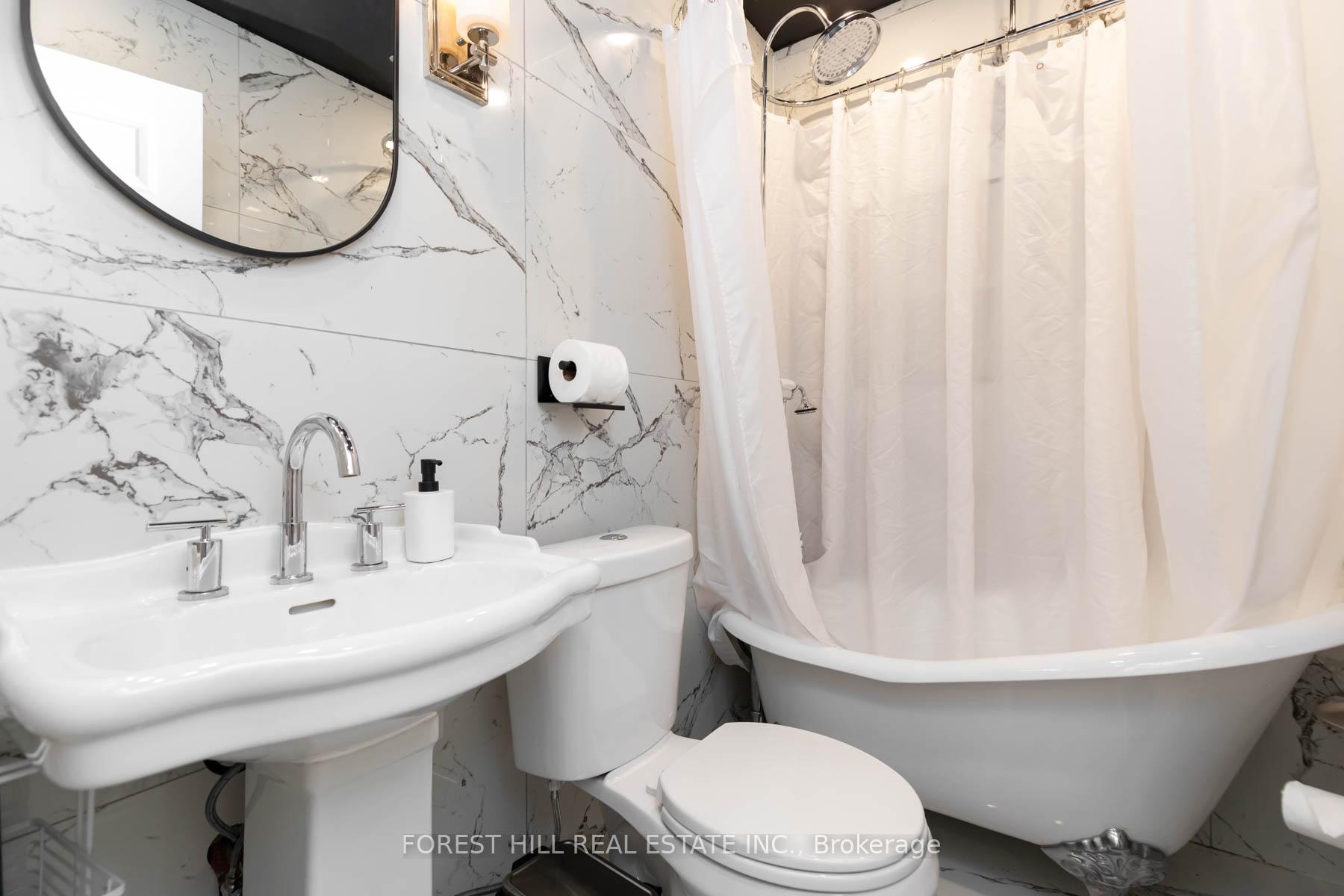 Photo 17 of 300 Seaton Street N, Toronto, Moss Park — HOMEH