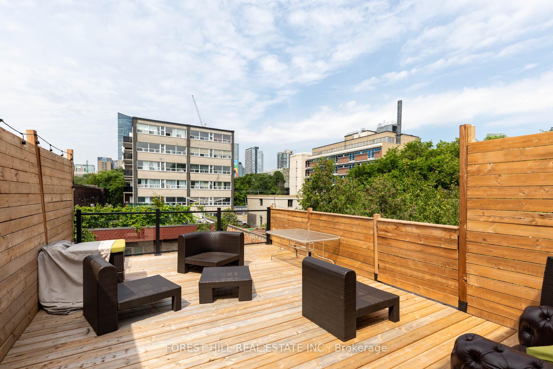 Photo 16 of 300 Seaton Street N, Toronto, Moss Park — HOMEH