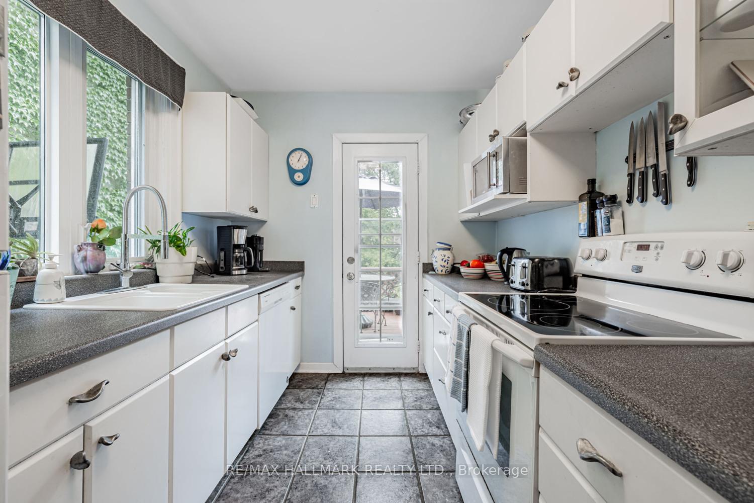 Photo 27 of 248 Castlefield Avenue, Toronto, Yonge-Eglinton — HOMEH