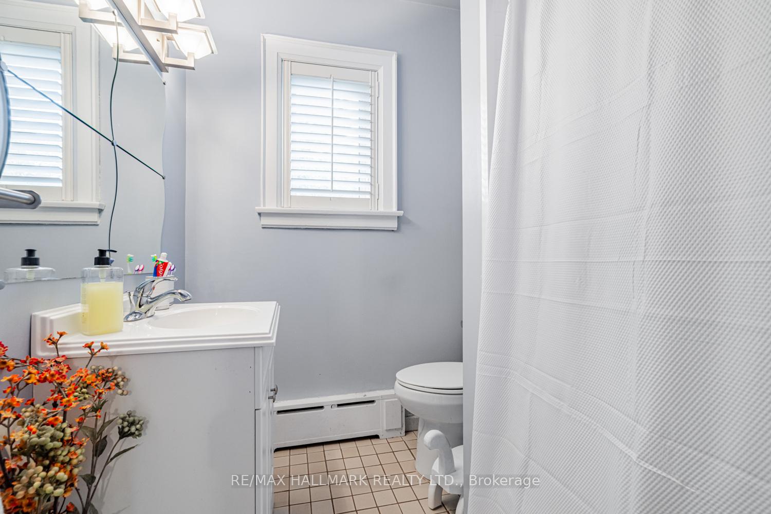 Photo 16 of 248 Castlefield Avenue, Toronto, Yonge-Eglinton — HOMEH