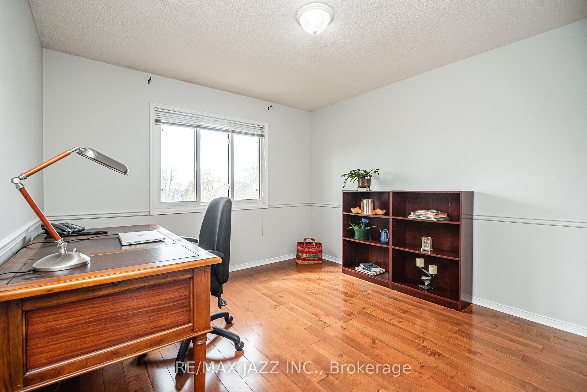 Photo 14 of 1030 Ripley Crescent, Oshawa, Pinecrest — HOMEH