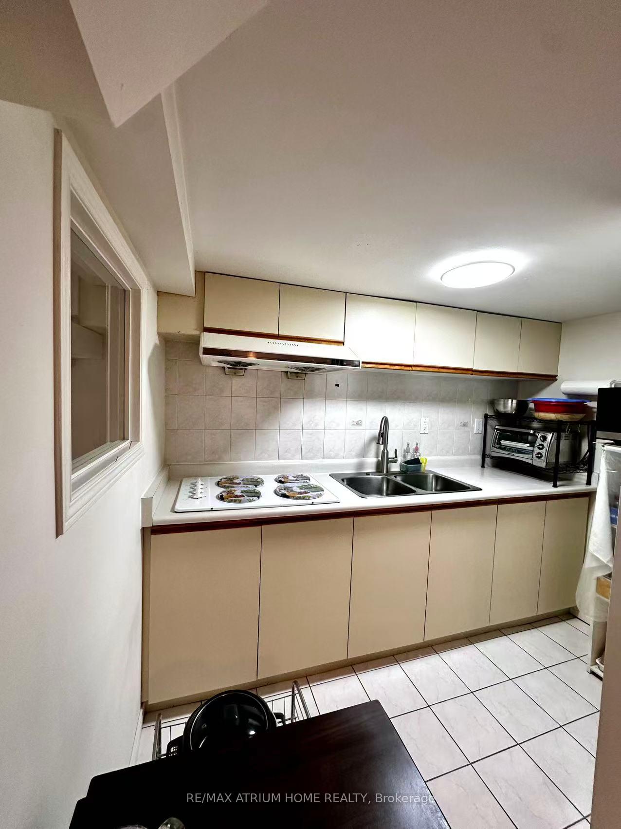 Photo 14 of 183 Hertford Crescent, Markham, Milliken Mills East — HOMEH