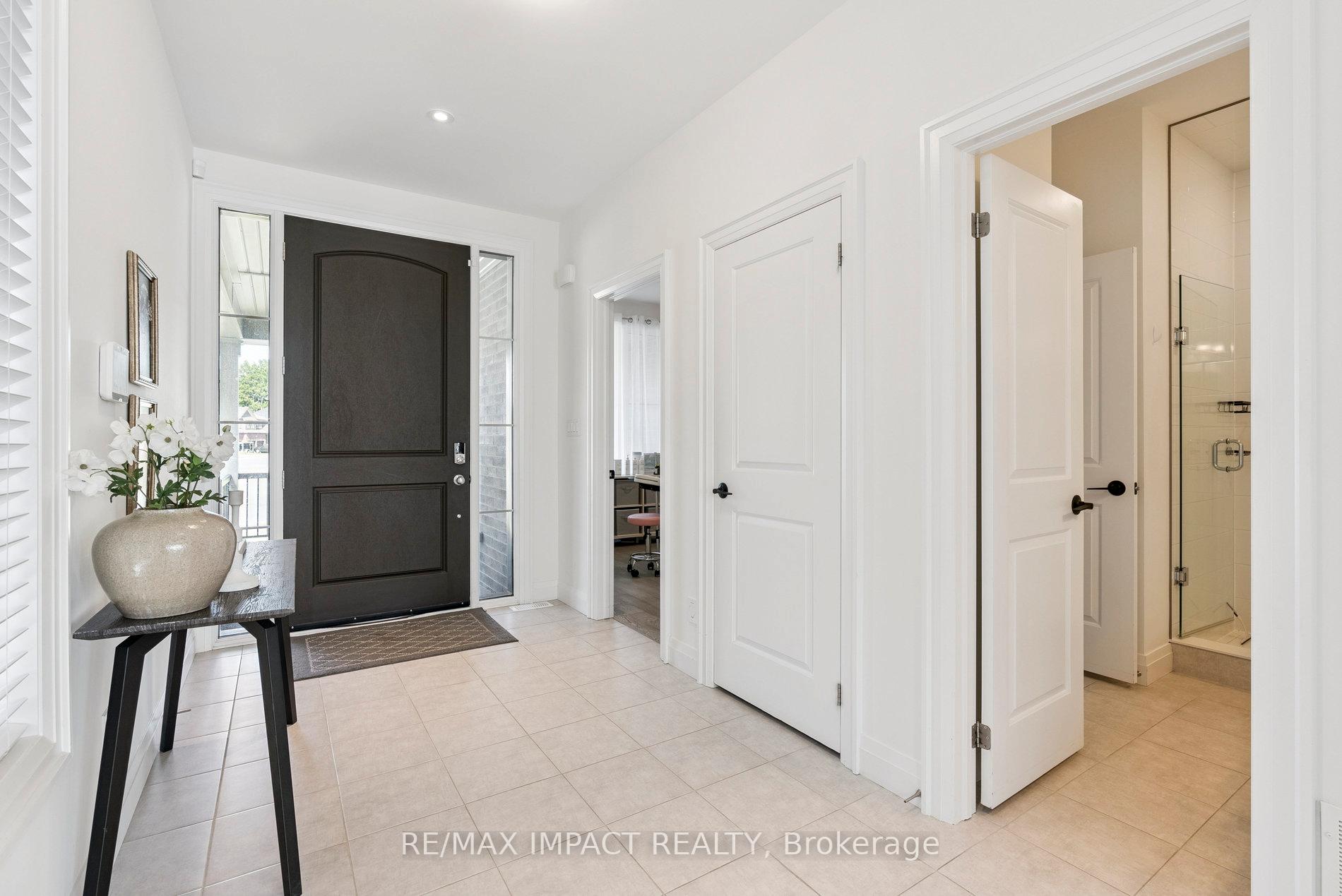 Photo 7 of 14 Higham Place, Clarington, Bowmanville — HOMEH