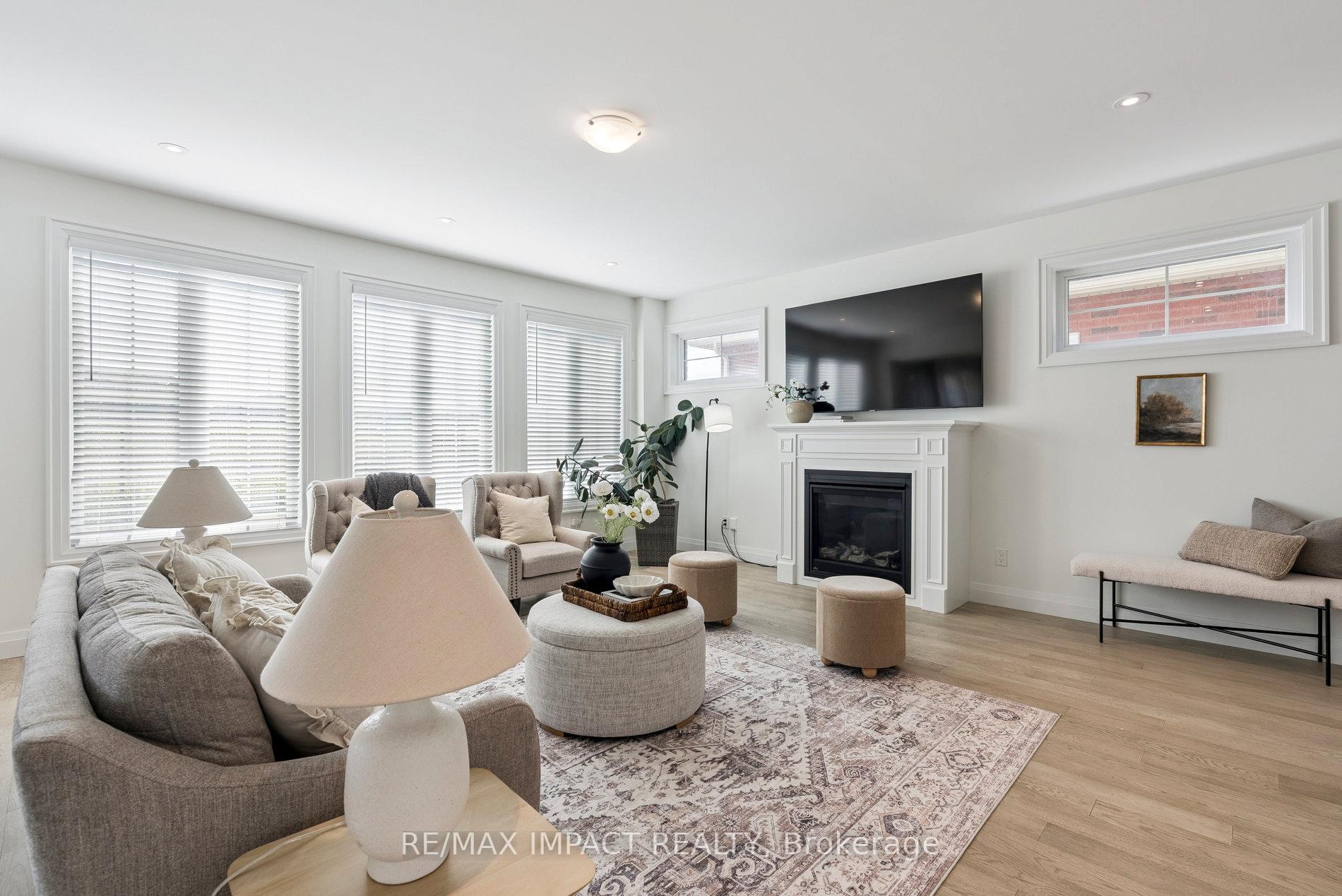 Photo 11 of 14 Higham Place, Clarington, Bowmanville — HOMEH
