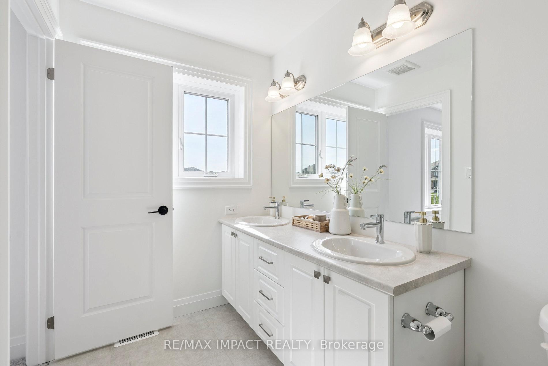 Photo 34 of 14 Higham Place, Clarington, Bowmanville — HOMEH