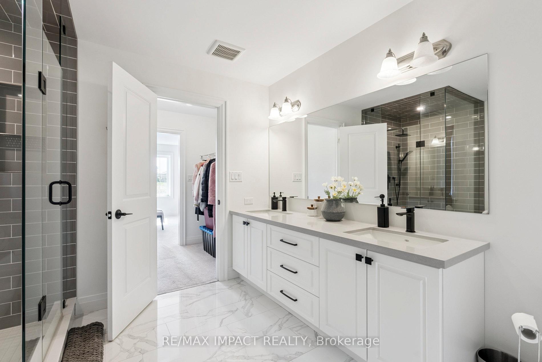 Photo 44 of 14 Higham Place, Clarington, Bowmanville — HOMEH