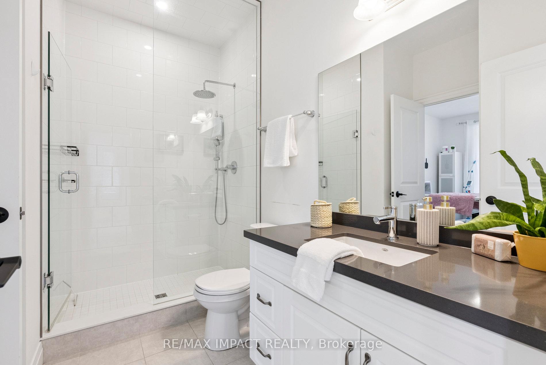 Photo 45 of 14 Higham Place, Clarington, Bowmanville — HOMEH