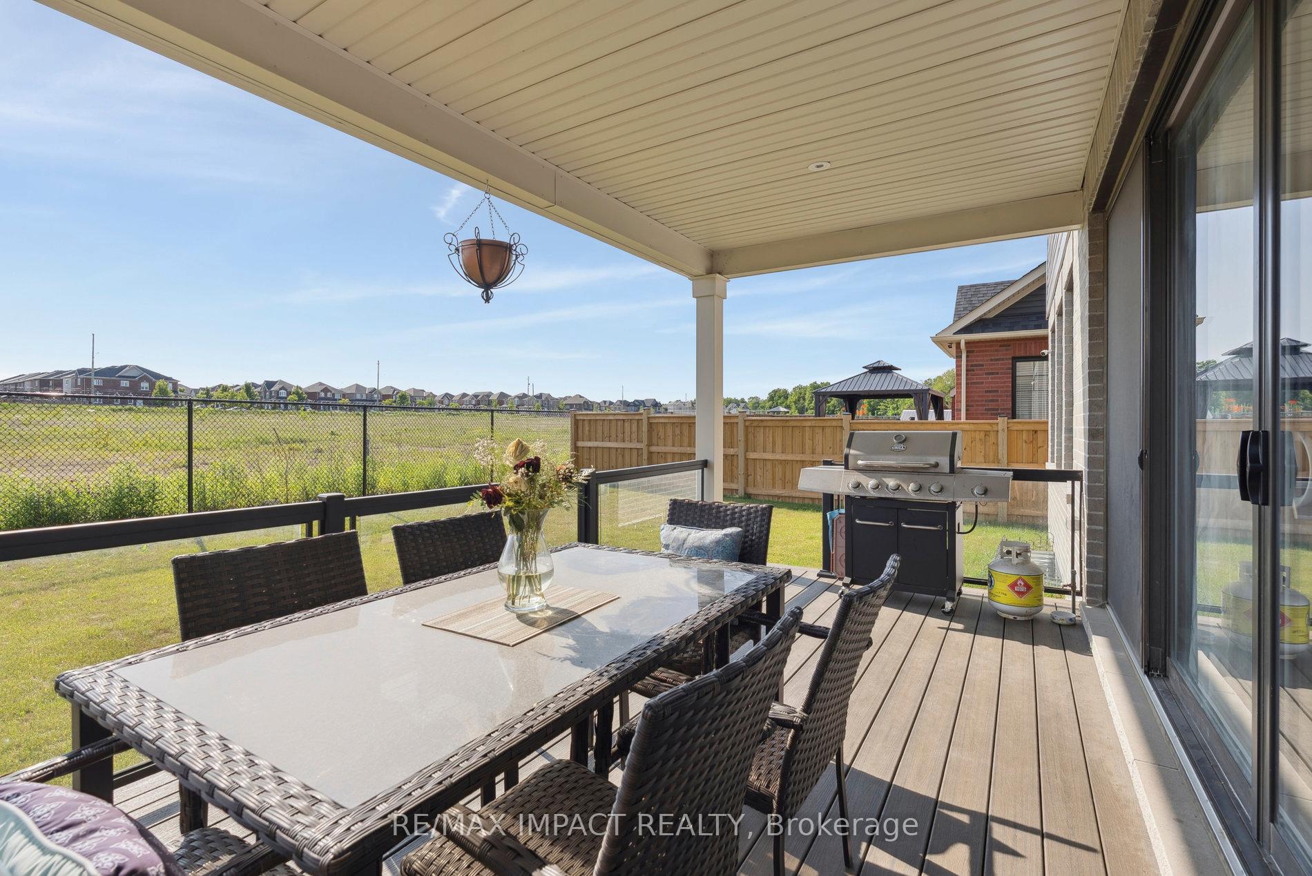 Photo 48 of 14 Higham Place, Clarington, Bowmanville — HOMEH